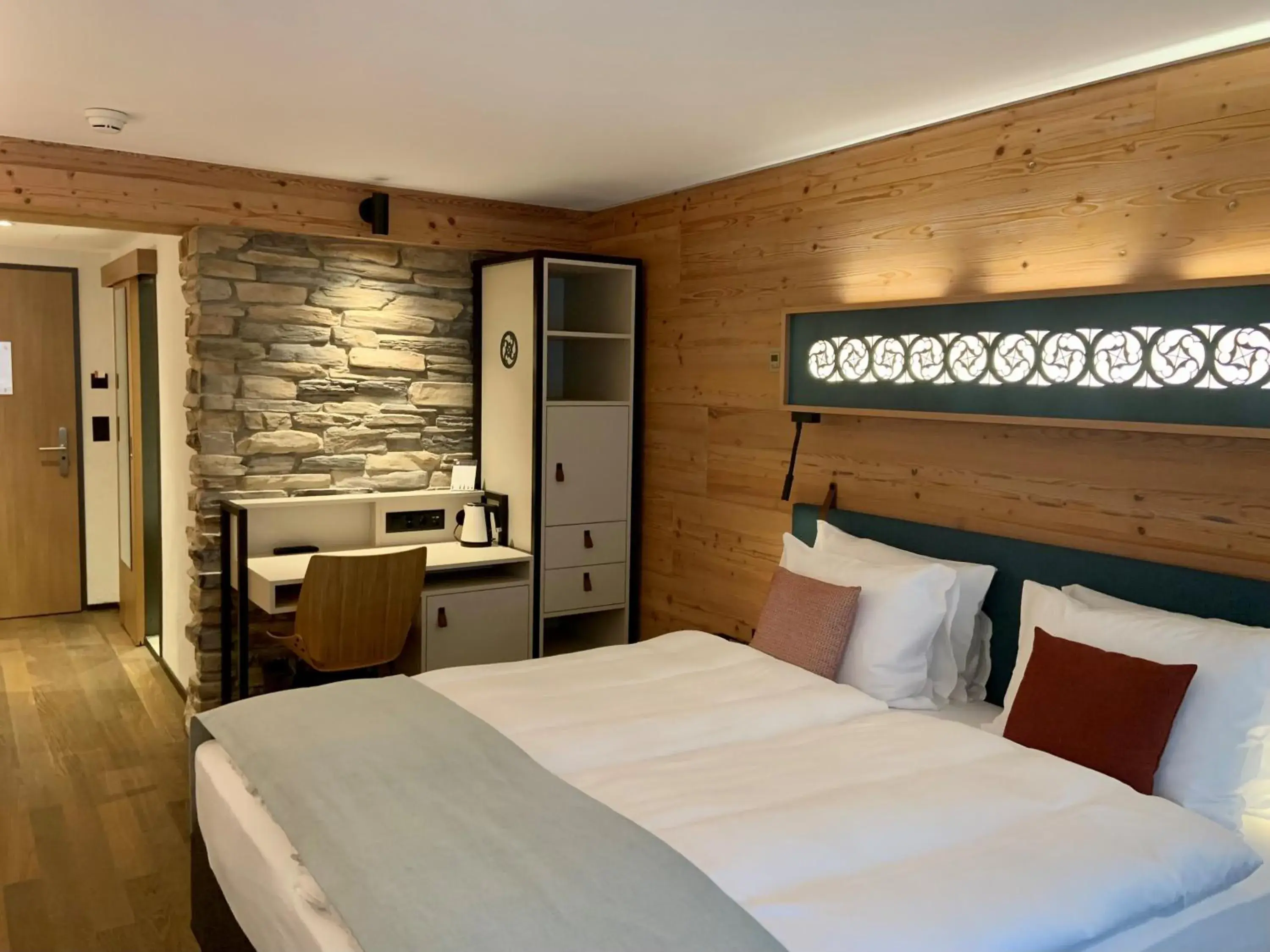 Small Room in Hotel Interlaken Small Room in Hotel Interlaken