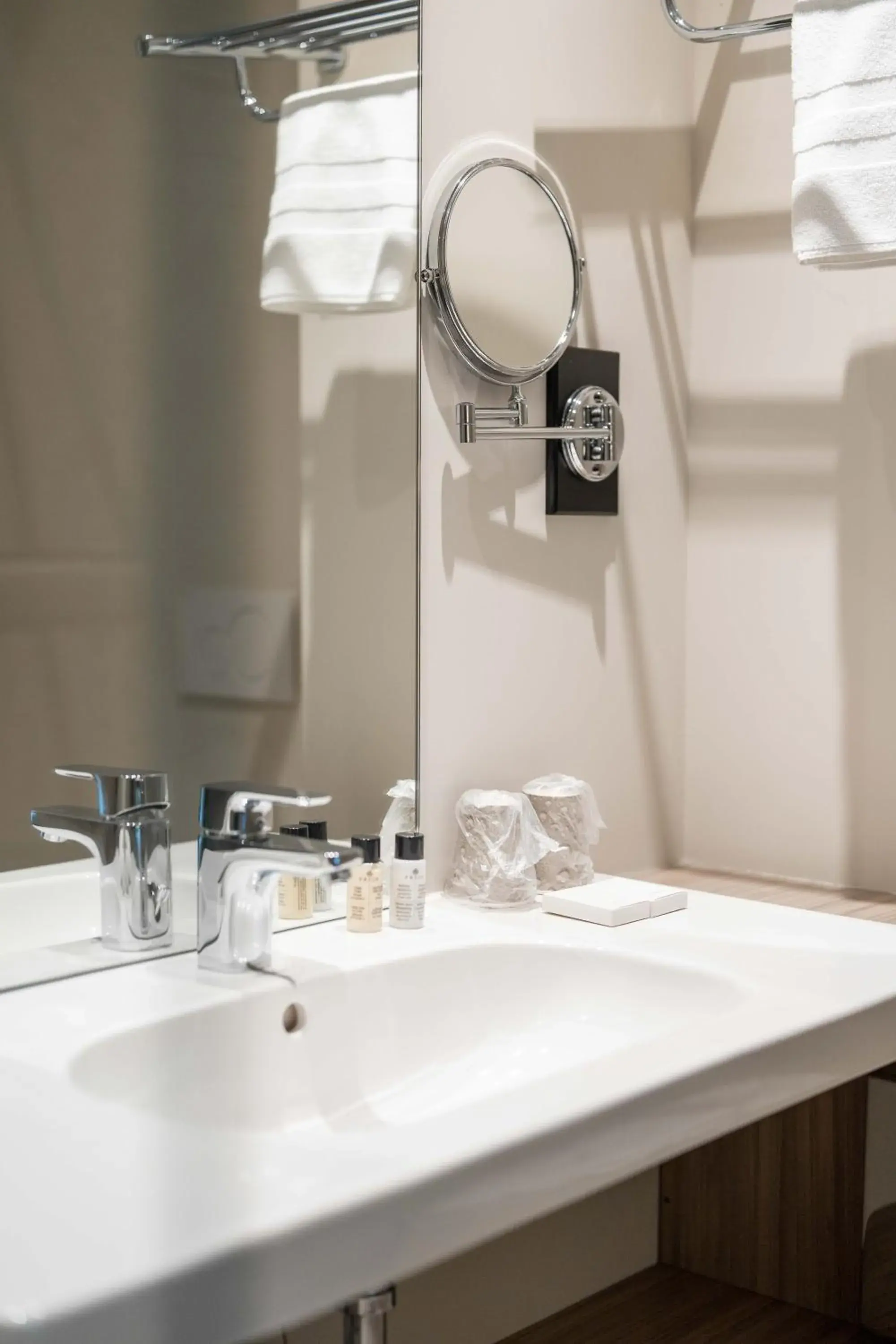 Twin Room with Private Bathroom in Hof van Stayen Twin Room with Private Bathroom in Hof van Stayen