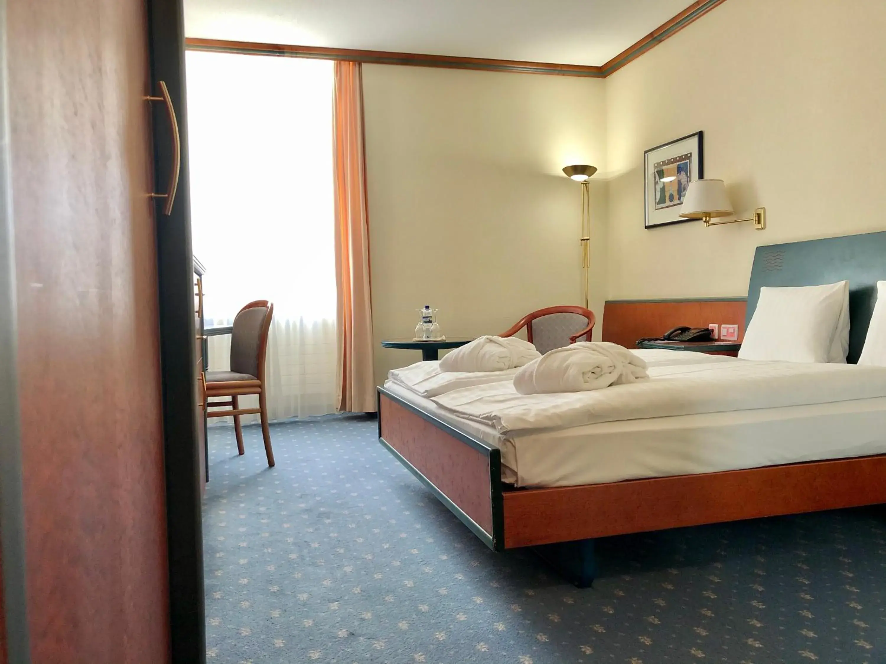 Deluxe Double Room Grand Bain in Thermal Hotels & Walliser Alpentherme Leukerbad Deluxe Double Room Grand Bain in Thermal Hotels & Walliser Alpentherme Leukerbad