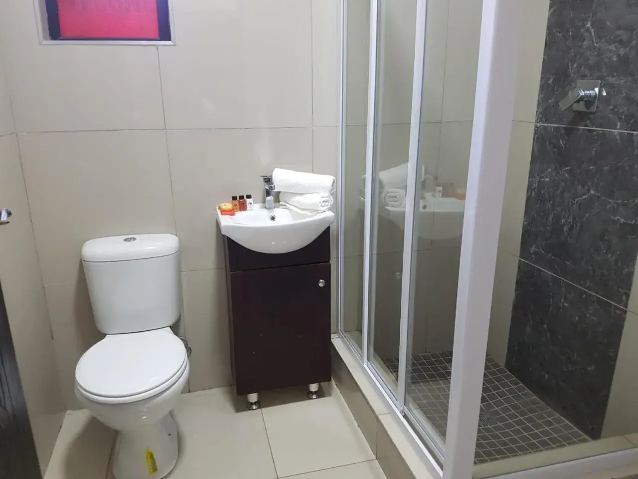 Deluxe Double Room in The Royal Prime Guest Lodge Deluxe Double Room in The Royal Prime Guest Lodge