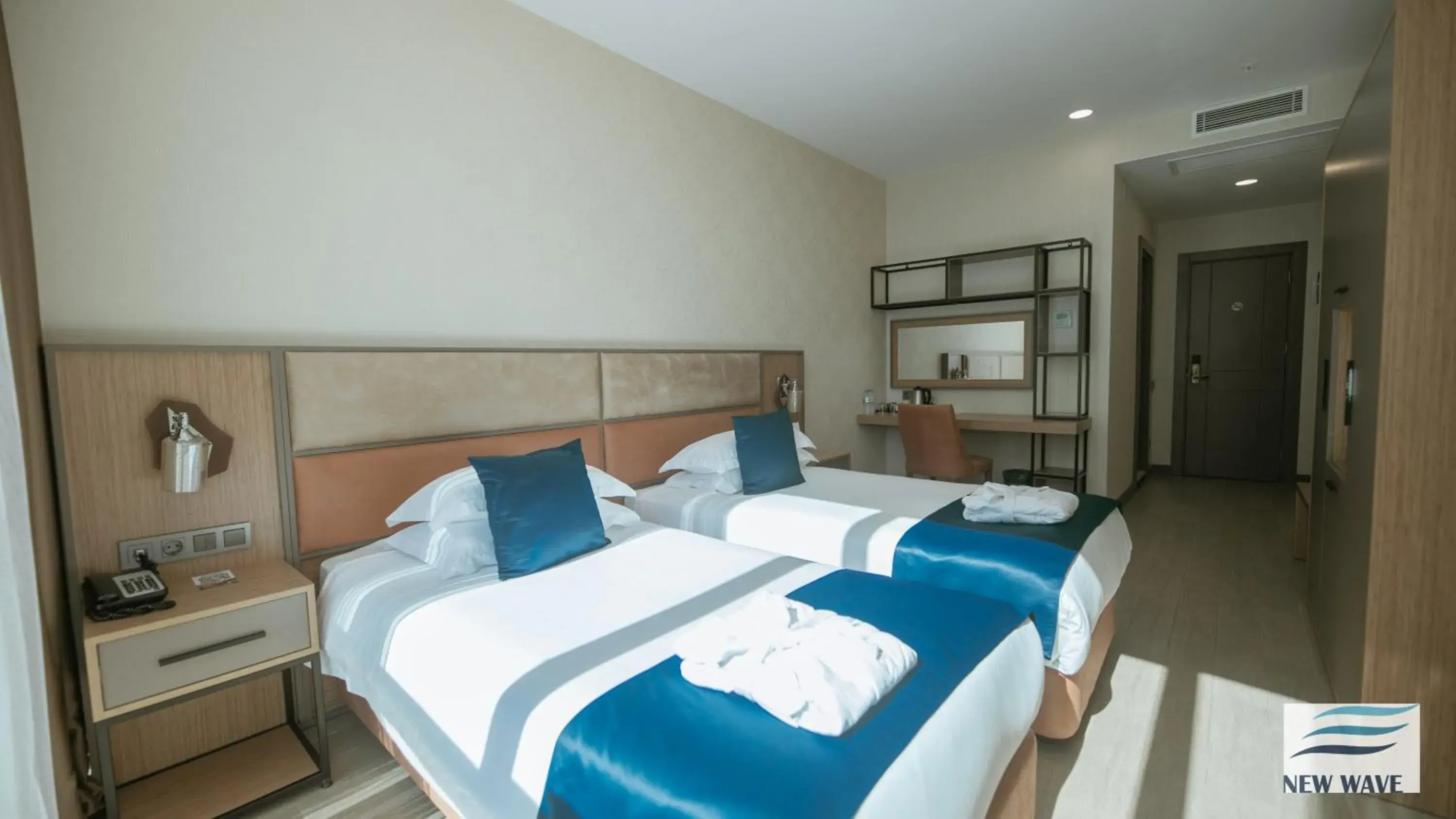 Standard Twin Room in New Wave Hotel Standard Twin Room in New Wave Hotel