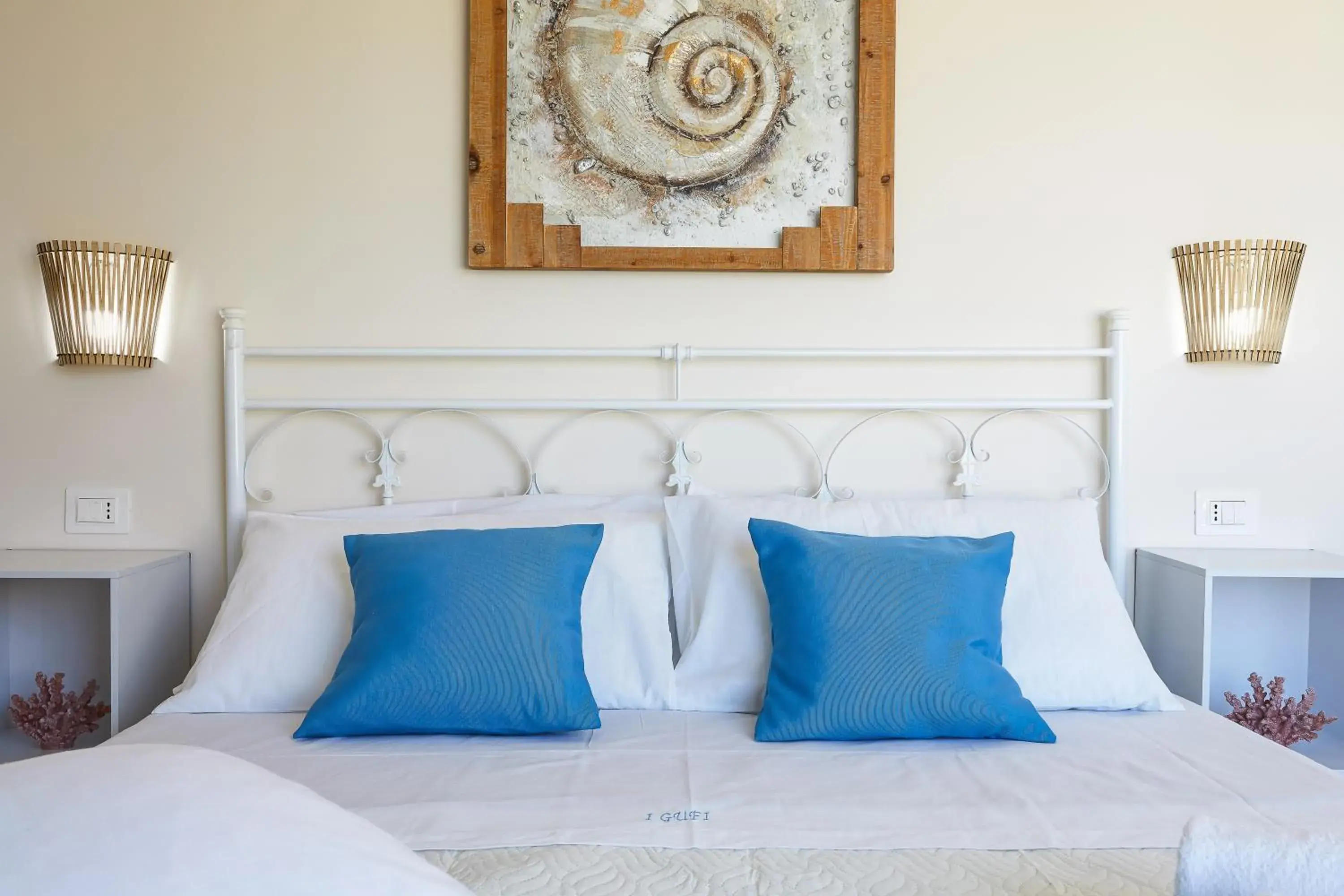 Triple Room with Garden View in I Gufi Bed & Breakfast Marzamemi Triple Room with Garden View in I Gufi Bed & Breakfast Marzamemi