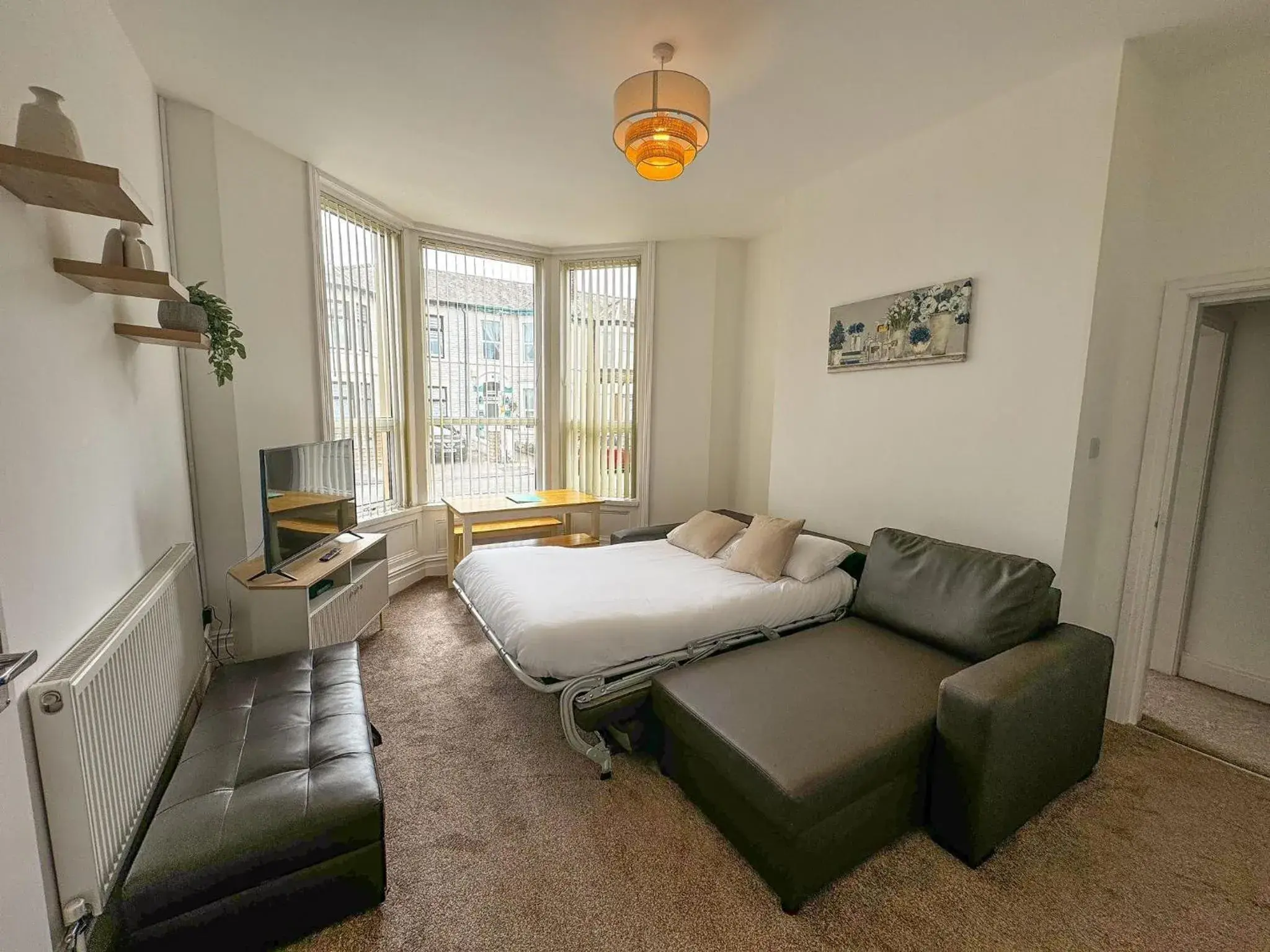 Two-Bedroom Apartment in Cherry Property - Pear Suite Two-Bedroom Apartment in Cherry Property - Pear Suite