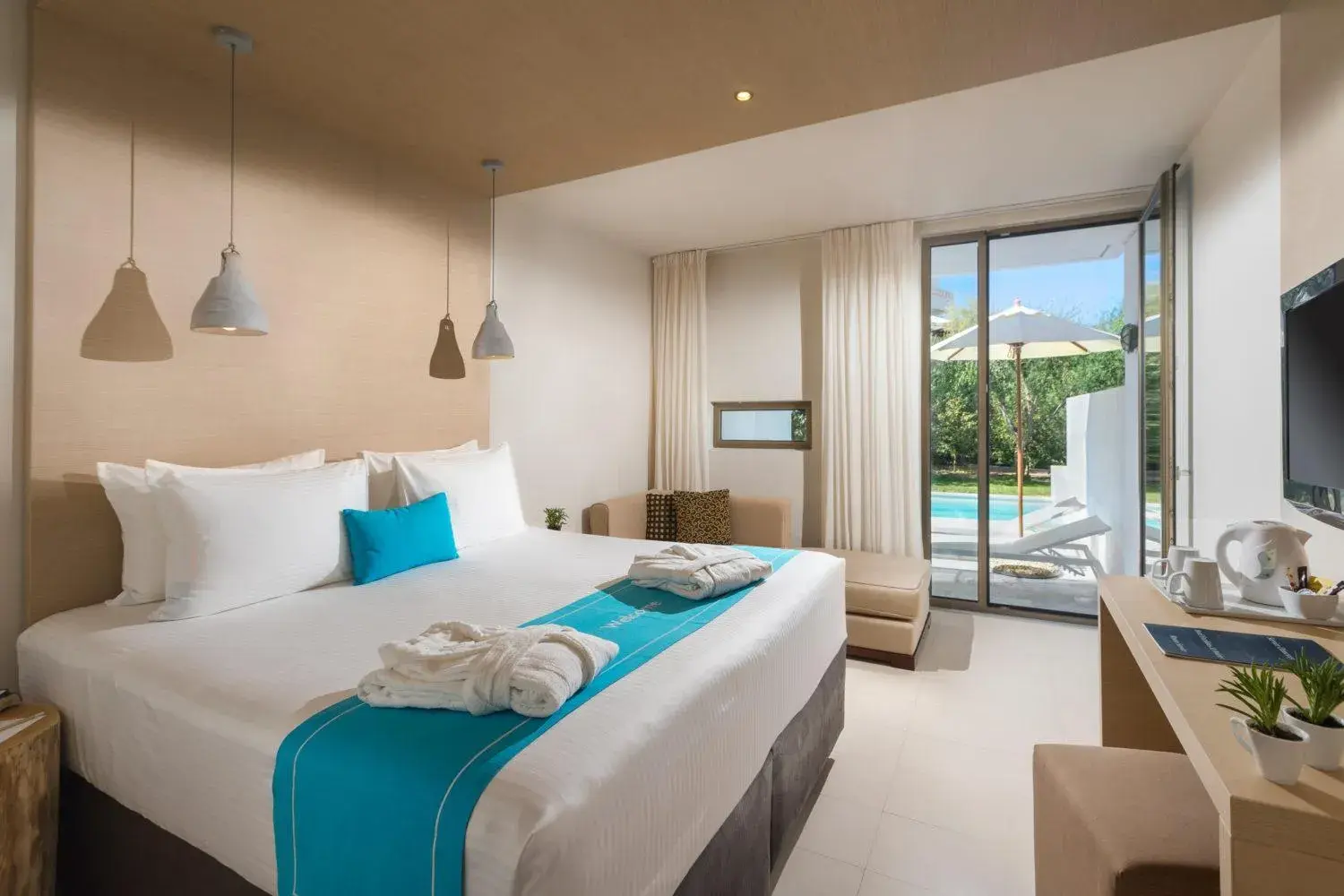 Double Room with Sharing Pool & Garden View in The Island Hotel - Adults Only - Double Room with Sharing Pool & Garden View in The Island Hotel - Adults Only -
