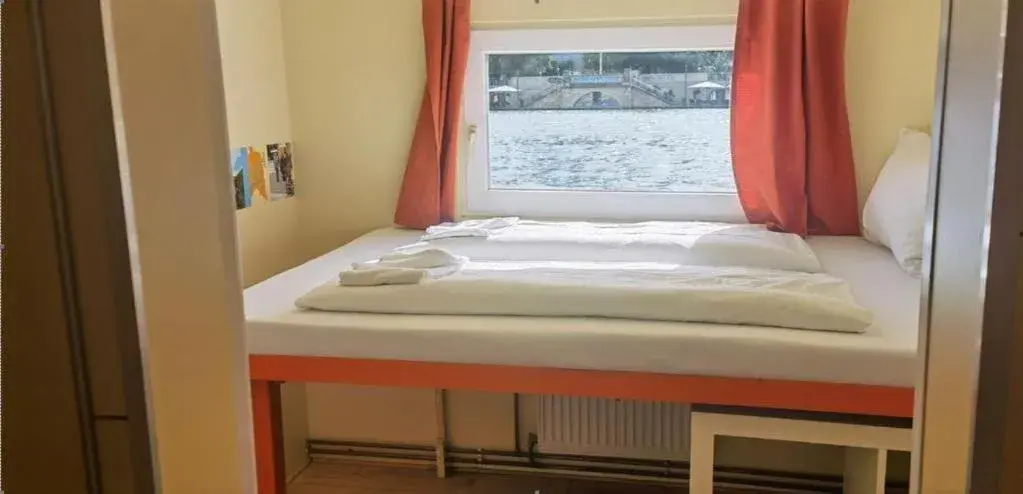 Shipotel Western - Double Cabin with Shared Bathroom in Shipotel-Berlin GmbH, Shipotel Eastern & Shipotel Western Shipotel Western - Double Cabin with Shared Bathroom in Shipotel-Berlin GmbH, Shipotel Eastern & Shipotel Western