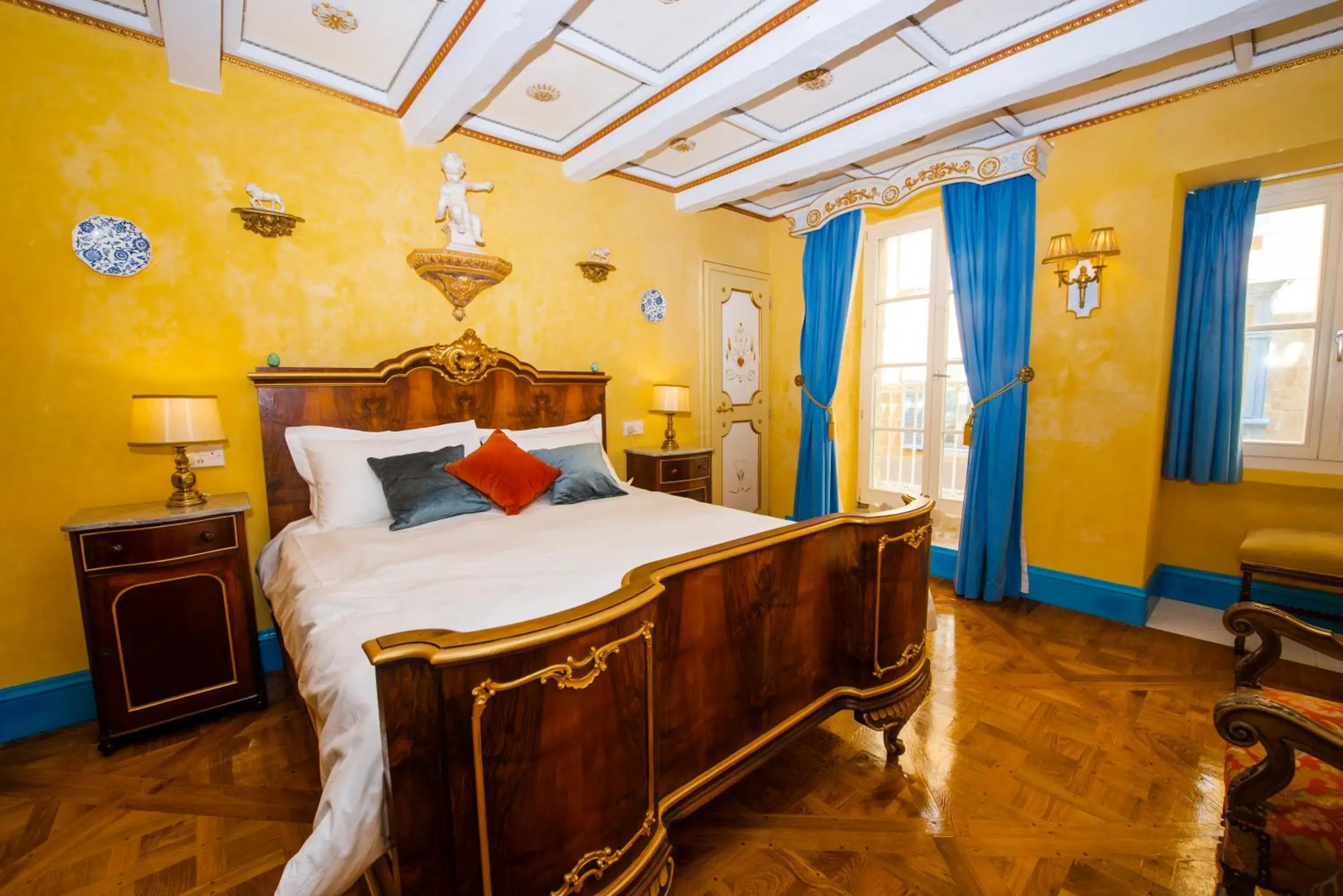 King Room with Balcony in Casa Rocca Piccola B&B King Room with Balcony in Casa Rocca Piccola B&B