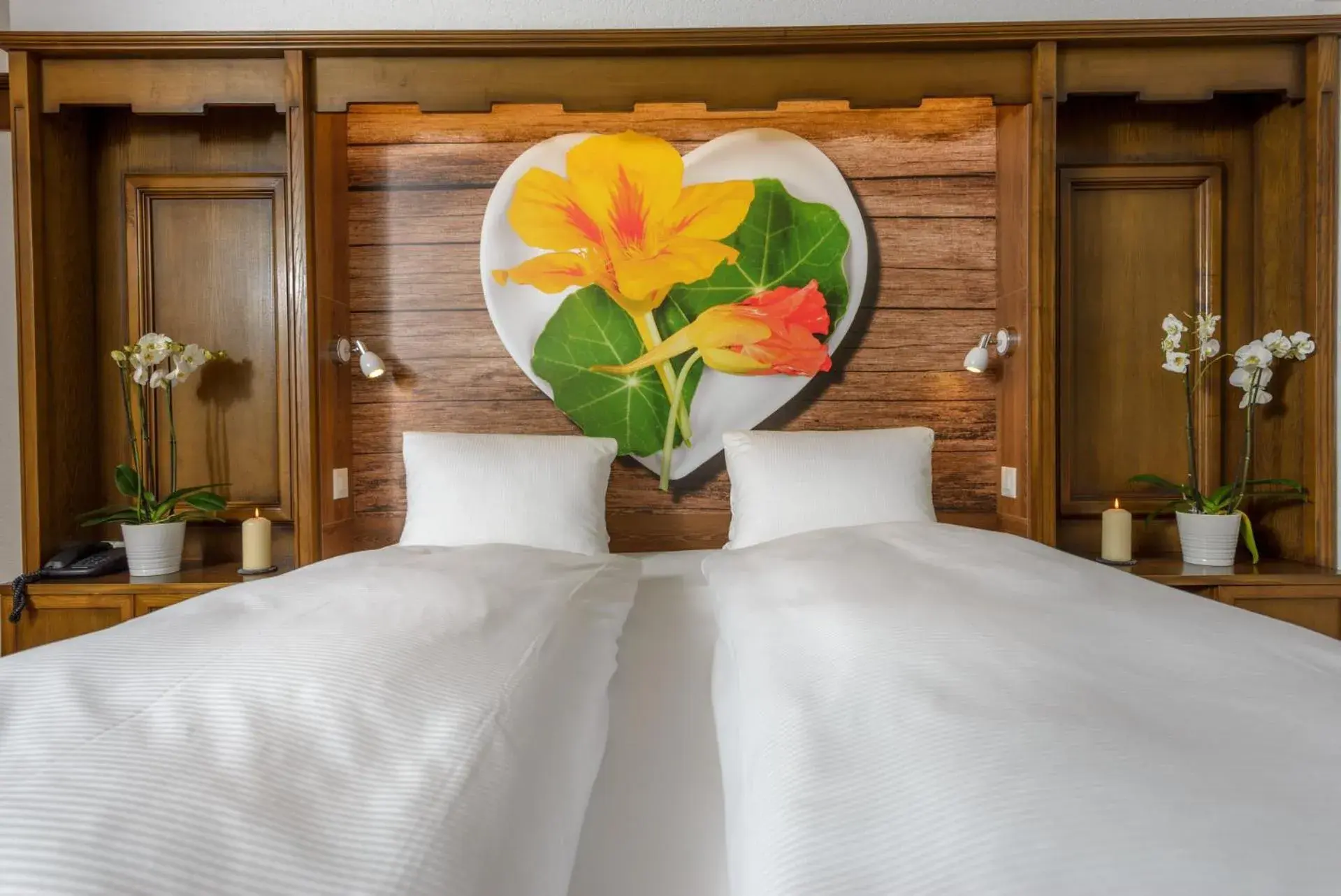 Double Room with Balcony and Mountain View in dala Hotel & Apartments Double Room with Balcony and Mountain View in dala Hotel & Apartments