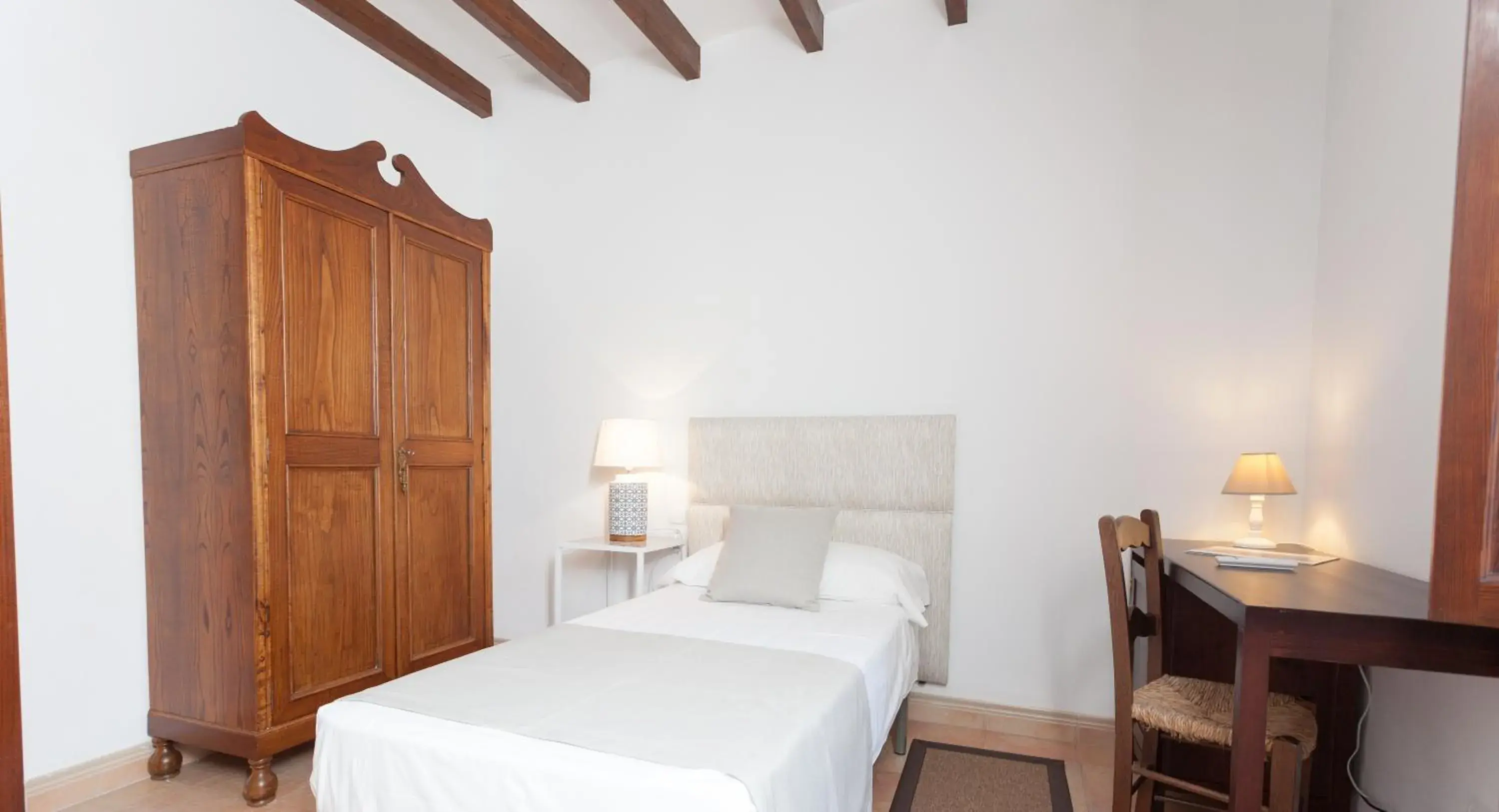 Single Room in Hotel El Guía Single Room in Hotel El Guía