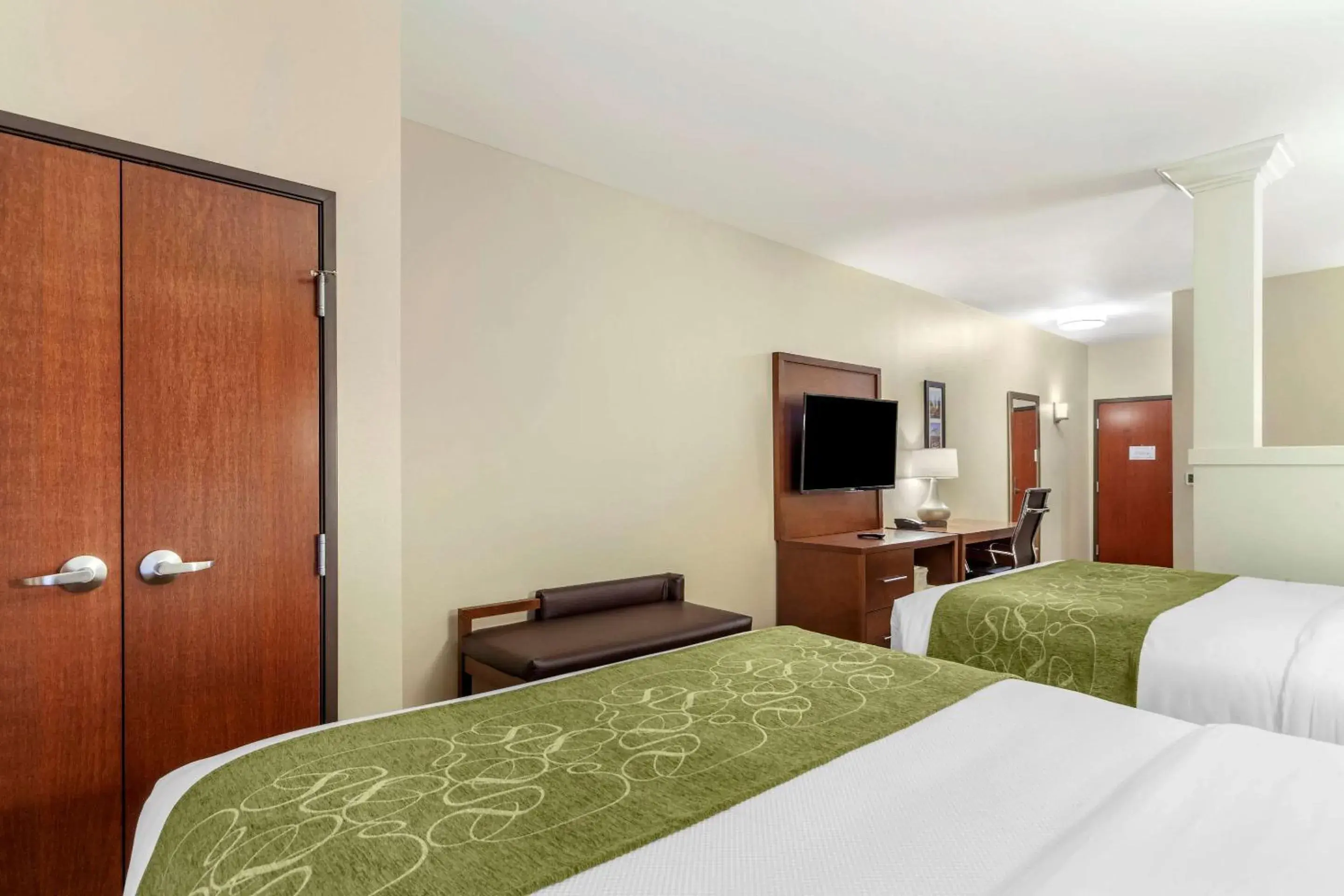Queen Room with Two Queen Beds - Accessible/Non-Smoking in Comfort Suites Grand Island South Queen Room with Two Queen Beds - Accessible/Non-Smoking in Comfort Suites Grand Island South