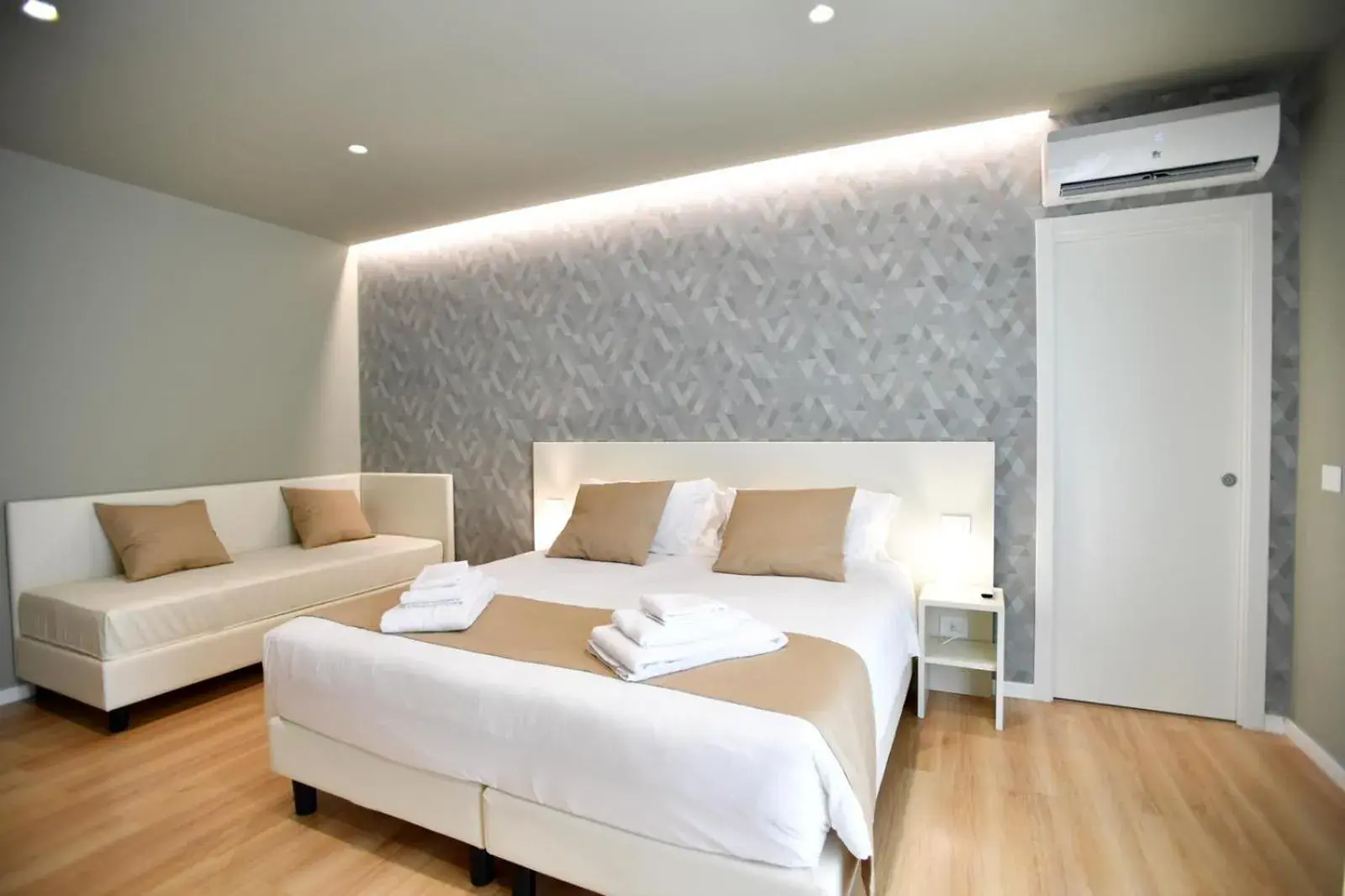 Superior Triple Room - single occupancy in Nina B&B Superior Triple Room - single occupancy in Nina B&B