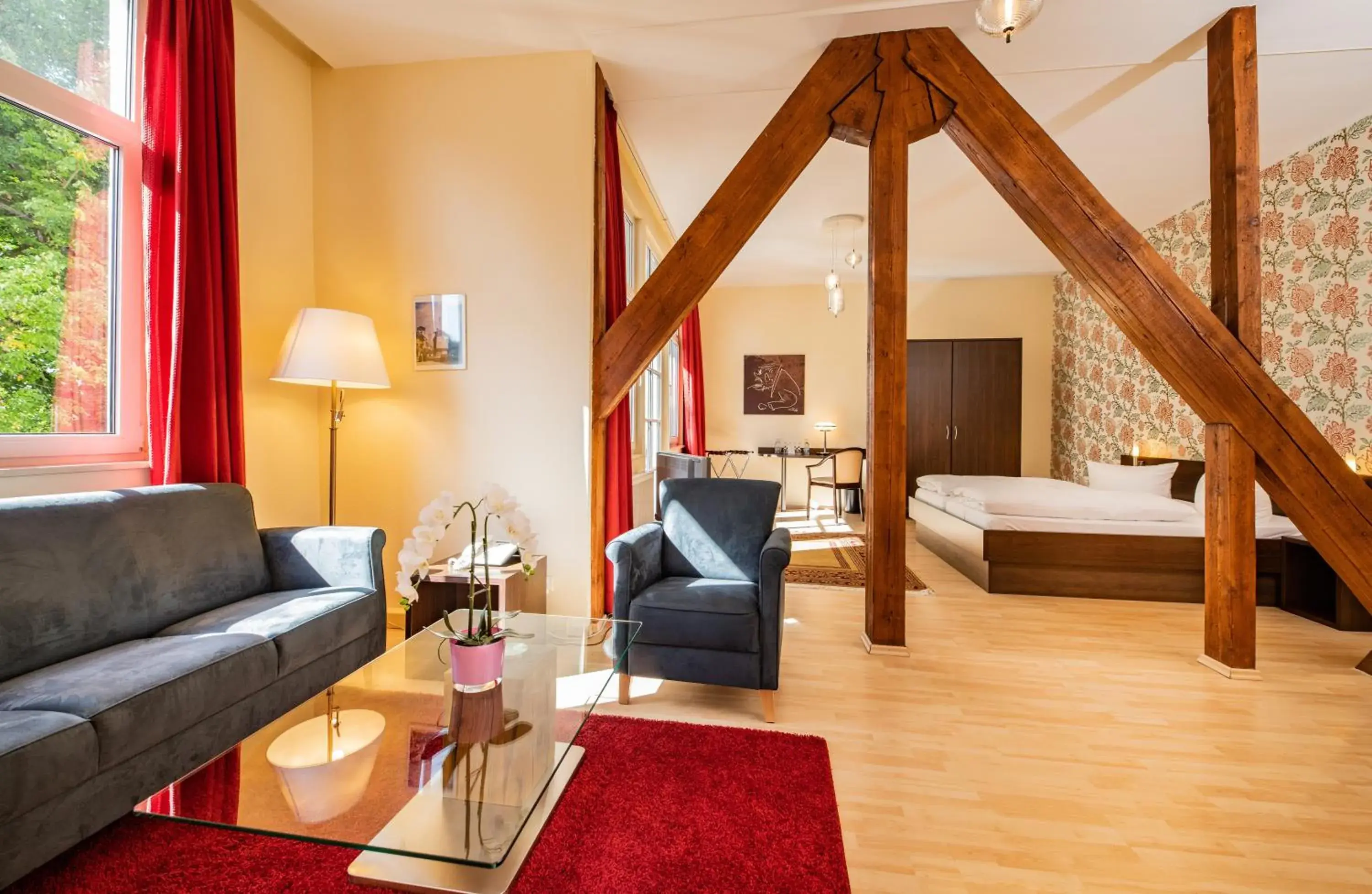 Family Suite with Balcony in Kulturhotel Kaiserhof Family Suite with Balcony in Kulturhotel Kaiserhof