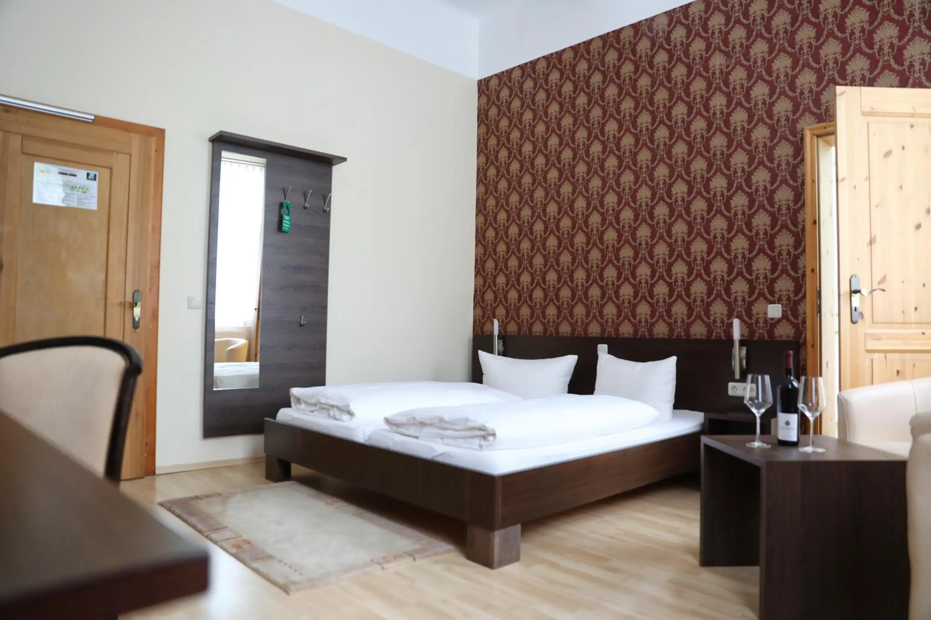 Standard Double Room - single occupancy in Kulturhotel Kaiserhof Standard Double Room - single occupancy in Kulturhotel Kaiserhof