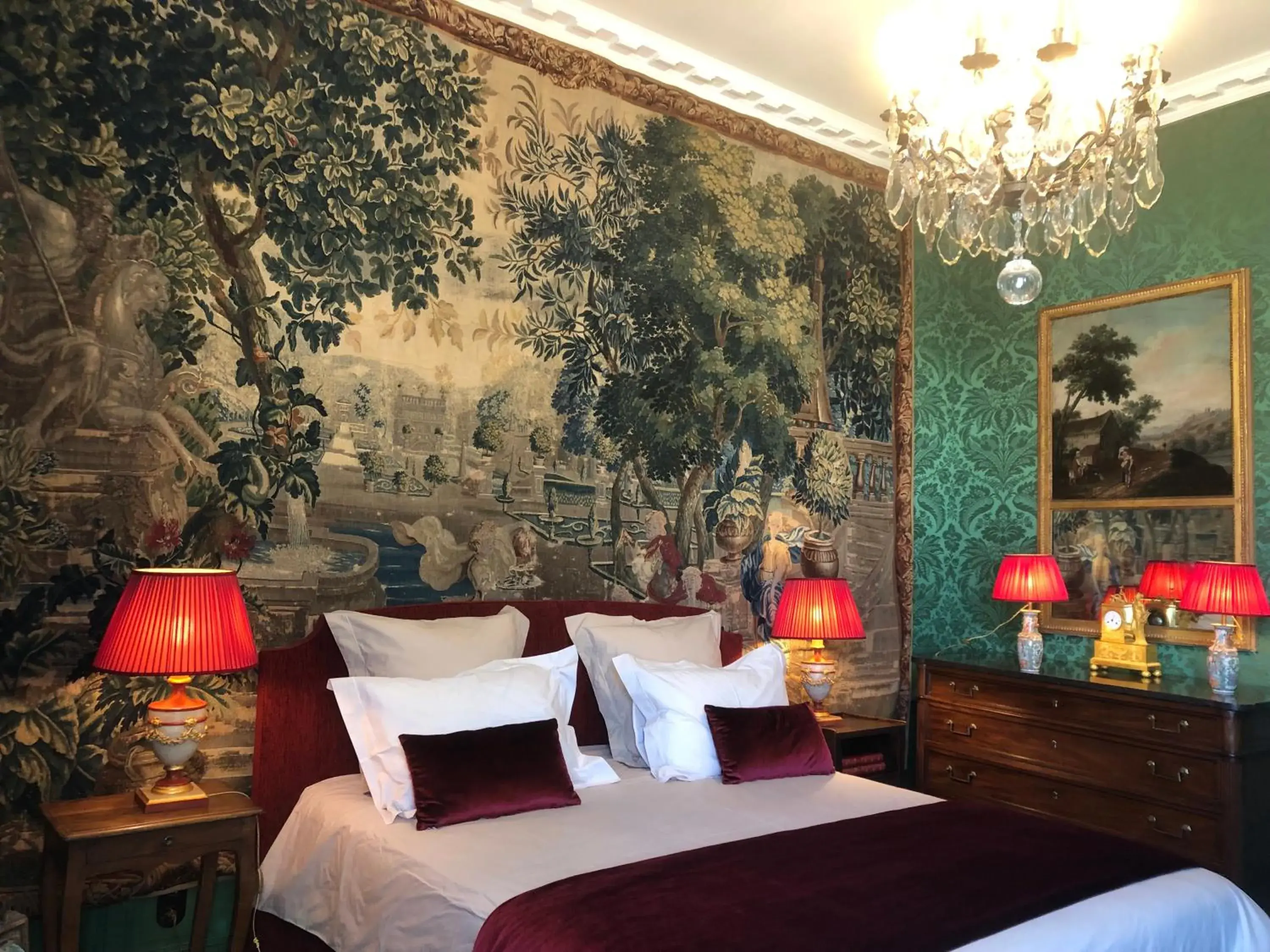 Triple Room with Garden View in Domaine de Chalaniat Triple Room with Garden View in Domaine de Chalaniat