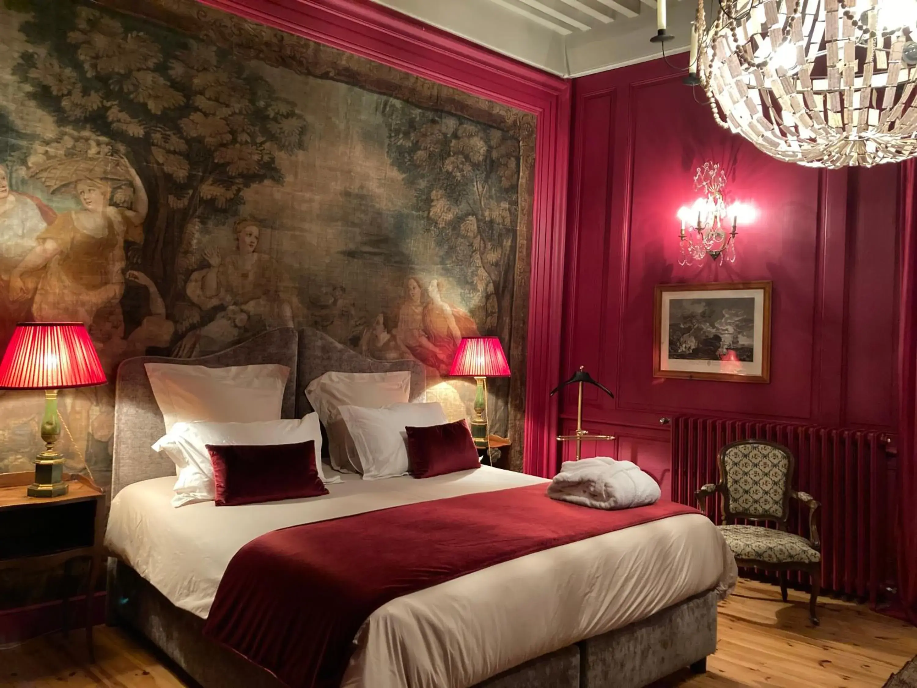 Superior Double or Twin Room with Garden View in Domaine de Chalaniat Superior Double or Twin Room with Garden View in Domaine de Chalaniat