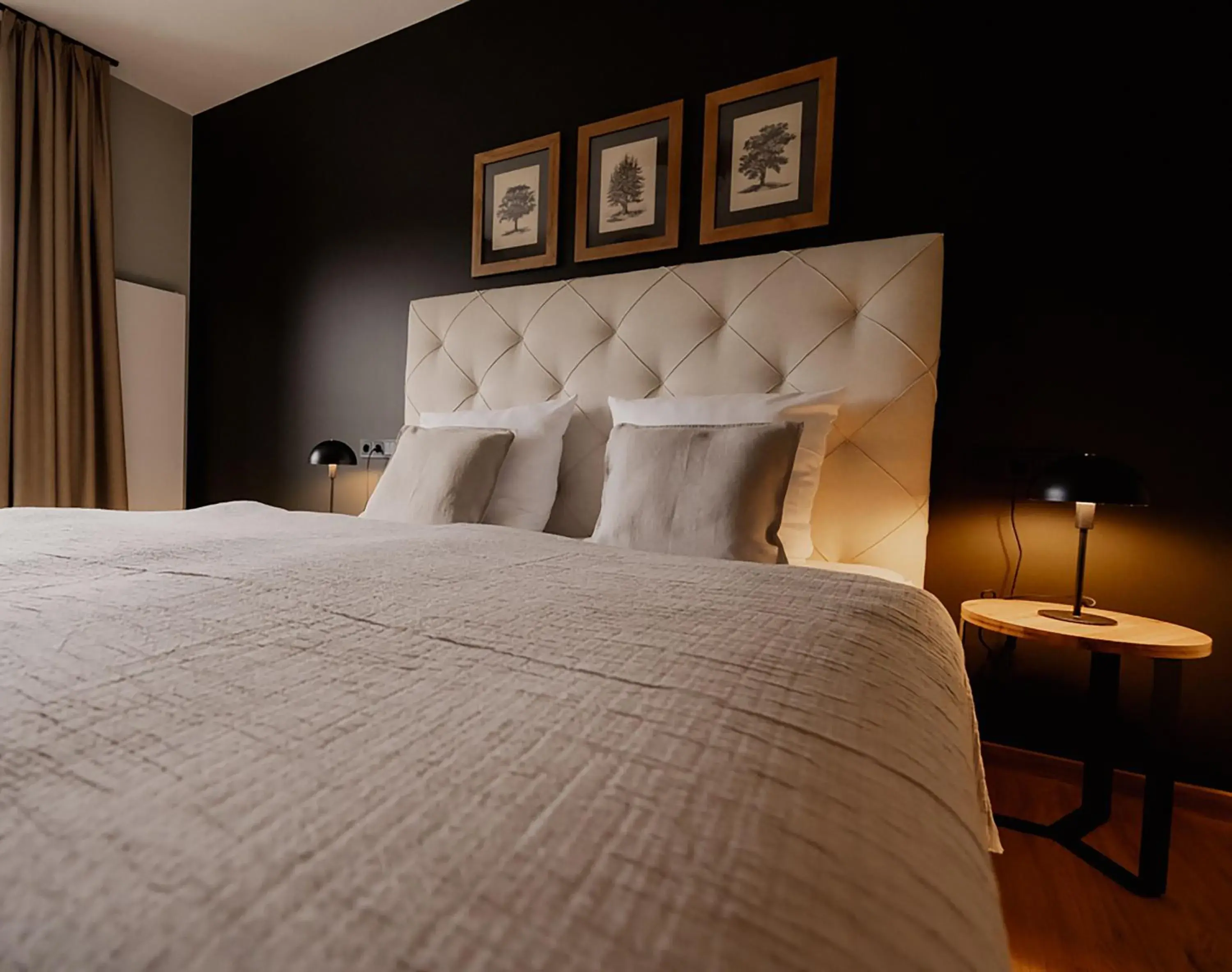 Double Room - single occupancy - Disability Access in 2tHEIMAT - Hotel & Restaurant Double Room - single occupancy - Disability Access in 2tHEIMAT - Hotel & Restaurant