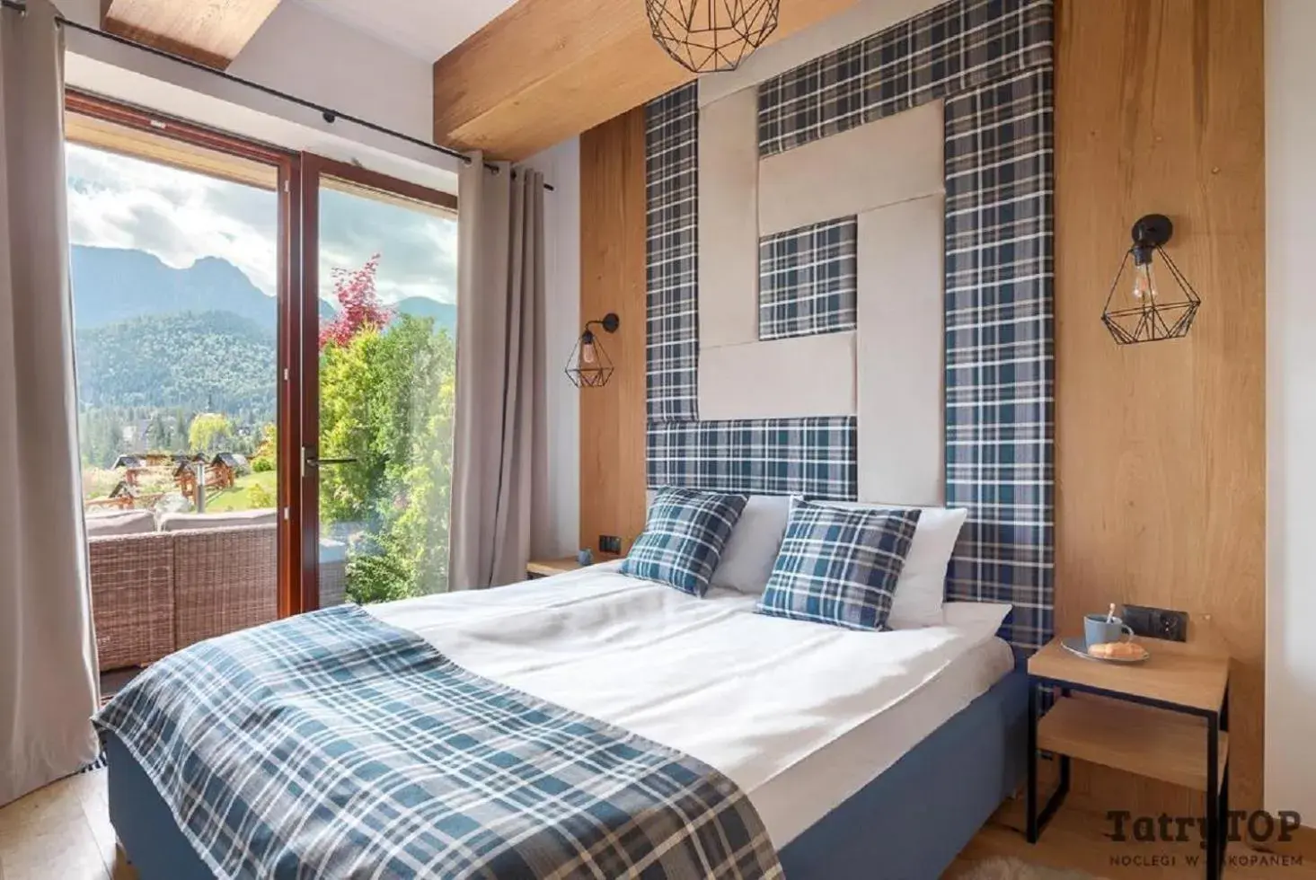 Deluxe Apartment no. 6 with 3 Bedrooms and Terrace in Tatra Resort & SPA Deluxe Apartment no. 6 with 3 Bedrooms and Terrace in Tatra Resort & SPA