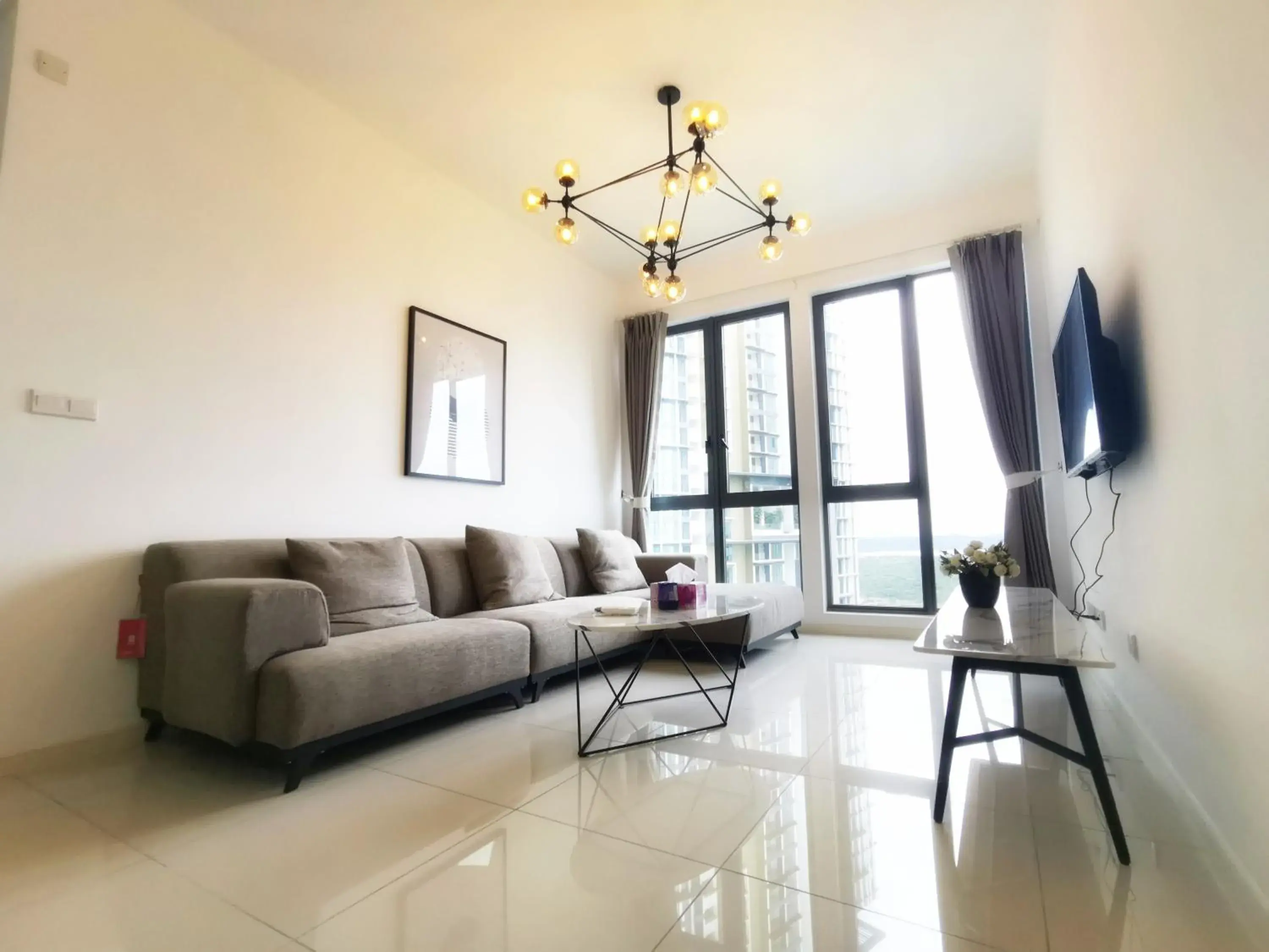 Three-Bedroom Apartment in The Elysia Park Residence by Home Owner Three-Bedroom Apartment in The Elysia Park Residence by Home Owner