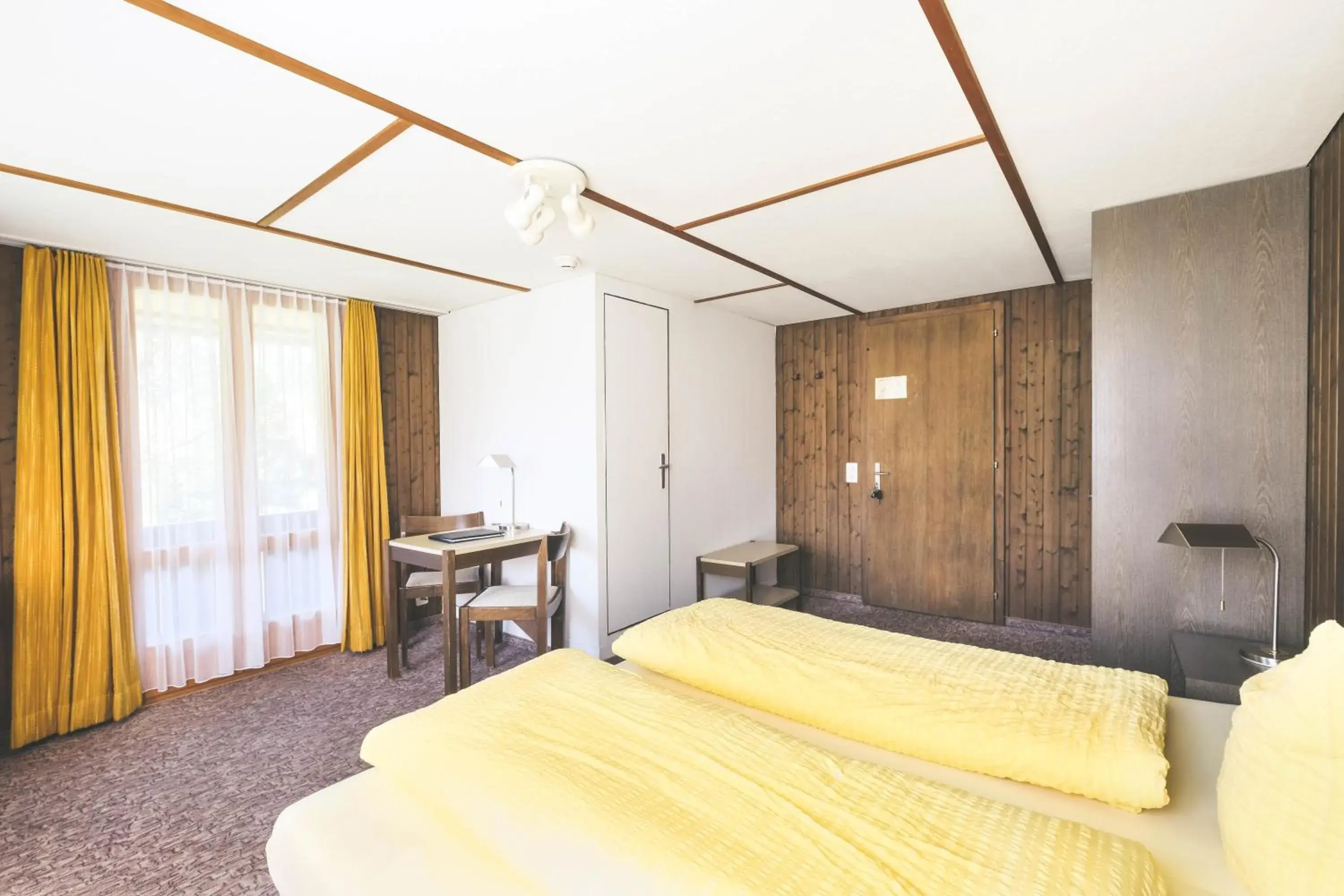 Economy Double Room in Hotel Alpina Economy Double Room in Hotel Alpina