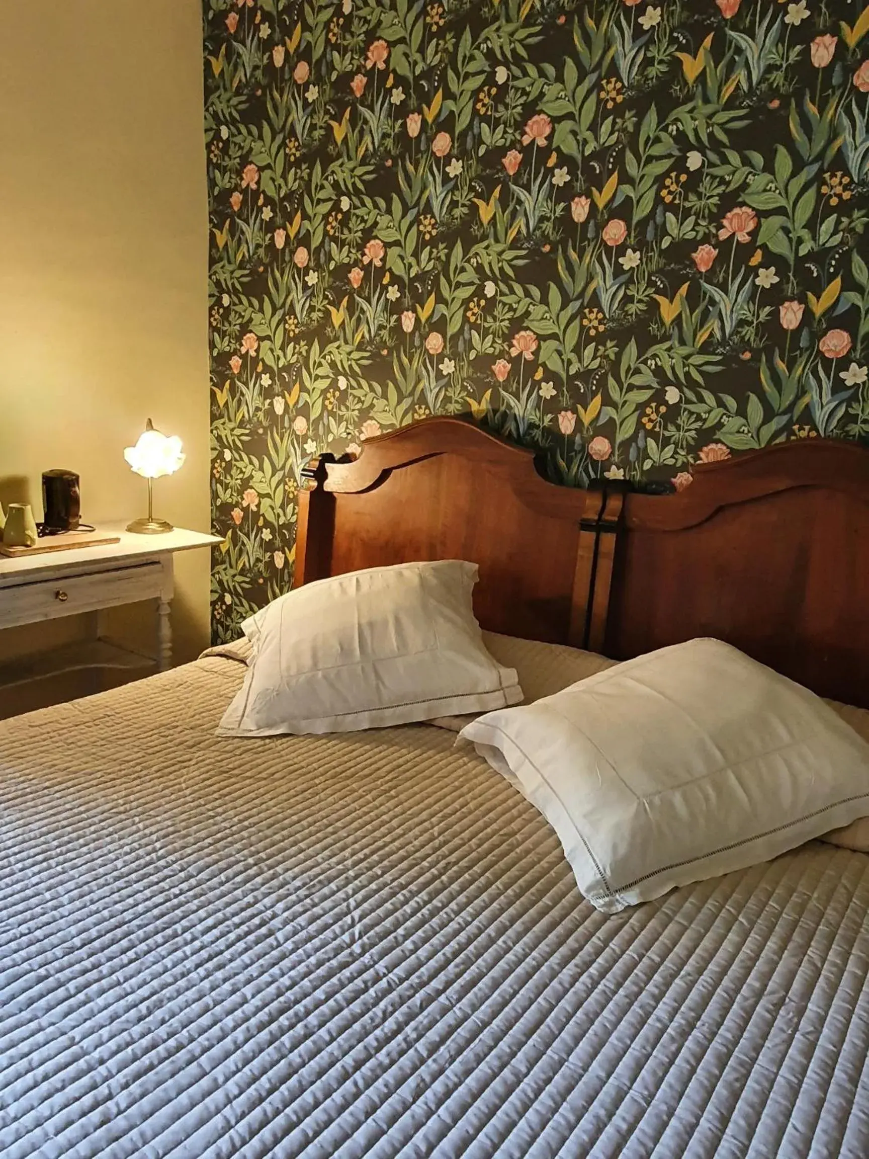 Double or Twin Room with Garden View in Chambres d'hôtes La Hourqueyre Double or Twin Room with Garden View in Chambres d'hôtes La Hourqueyre