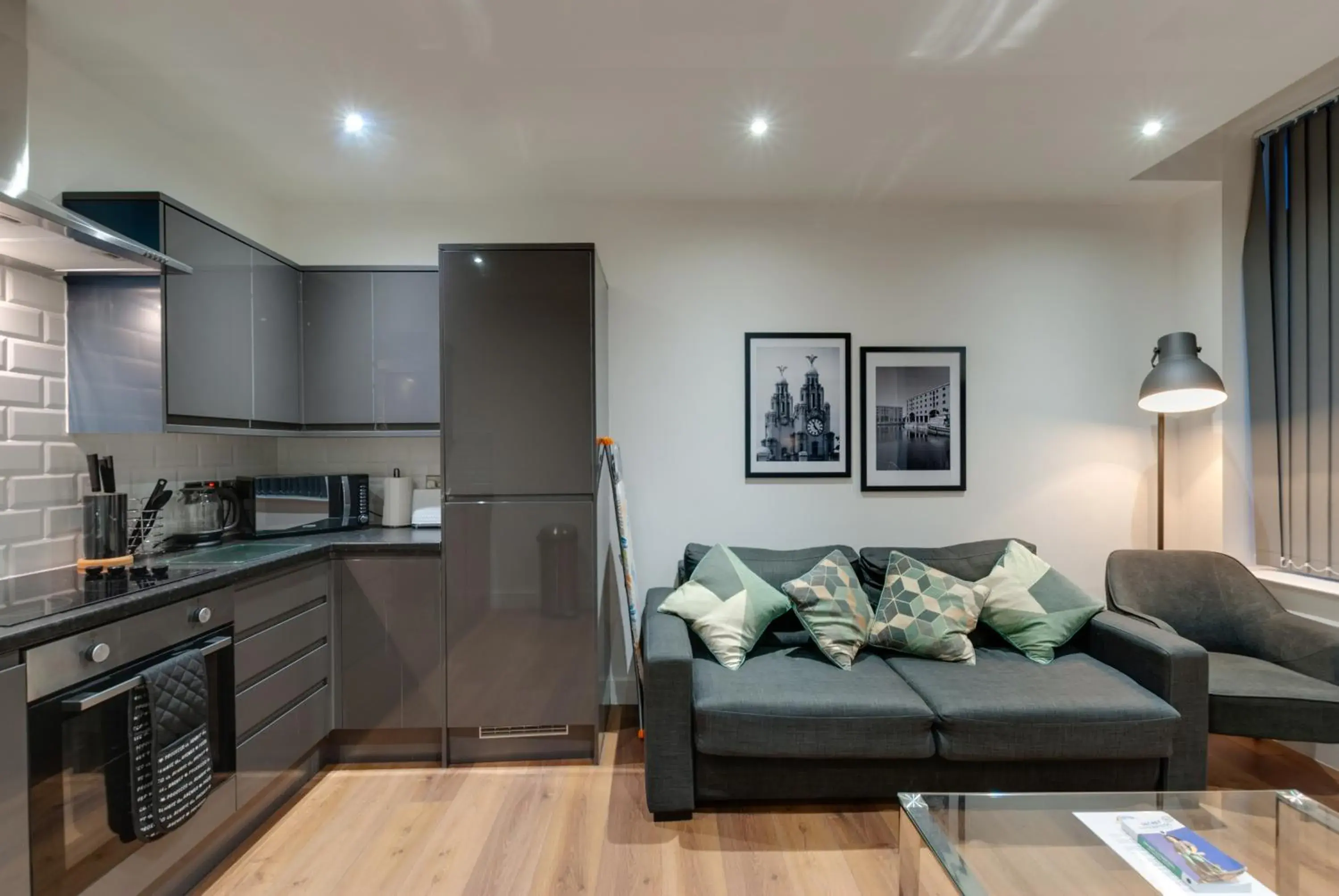 Two-Bedroom Apartment in Lord Street Apartments By Happy Days Two-Bedroom Apartment in Lord Street Apartments By Happy Days