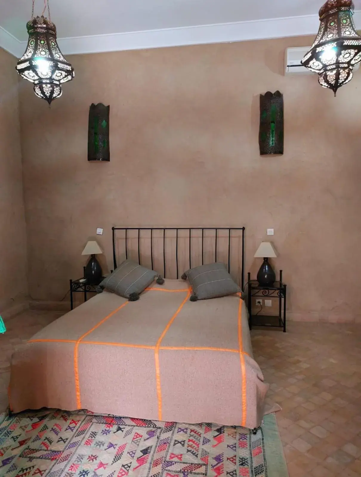 Deluxe Double or Twin Room - single occupancy in Riad Ain Khadra Deluxe Double or Twin Room - single occupancy in Riad Ain Khadra