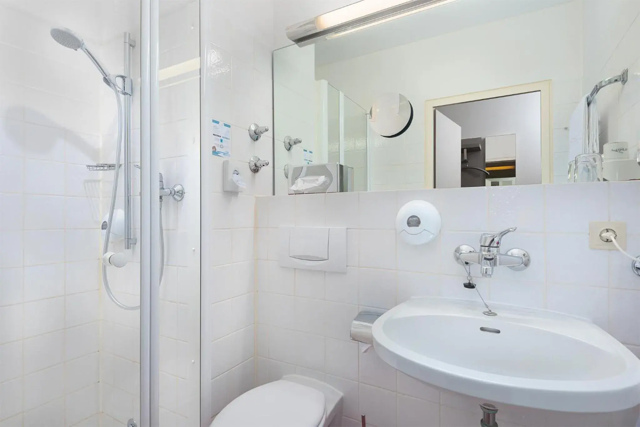 Standard Double Room with Valley View in Trip Inn Landhotel Badsoden-Salmünster Standard Double Room with Valley View in Trip Inn Landhotel Badsoden-Salmünster