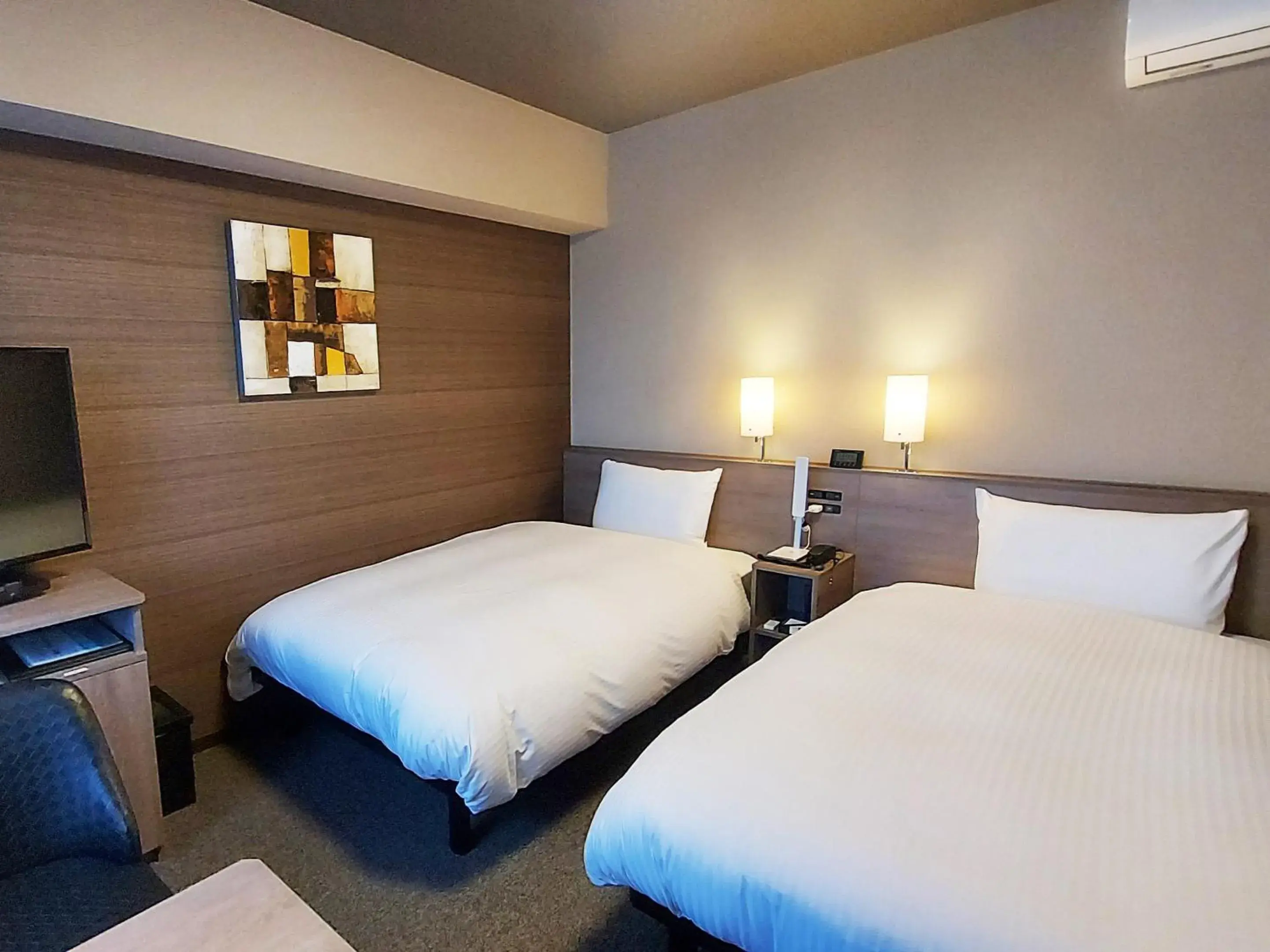 Superior Twin Room - single occupancy - Non-Smoking in Hotel Route Inn Kusatsu Ritto -Ritto Inter Kokudo 1 gou- Superior Twin Room - single occupancy - Non-Smoking in Hotel Route Inn Kusatsu Ritto -Ritto Inter Kokudo 1 gou-
