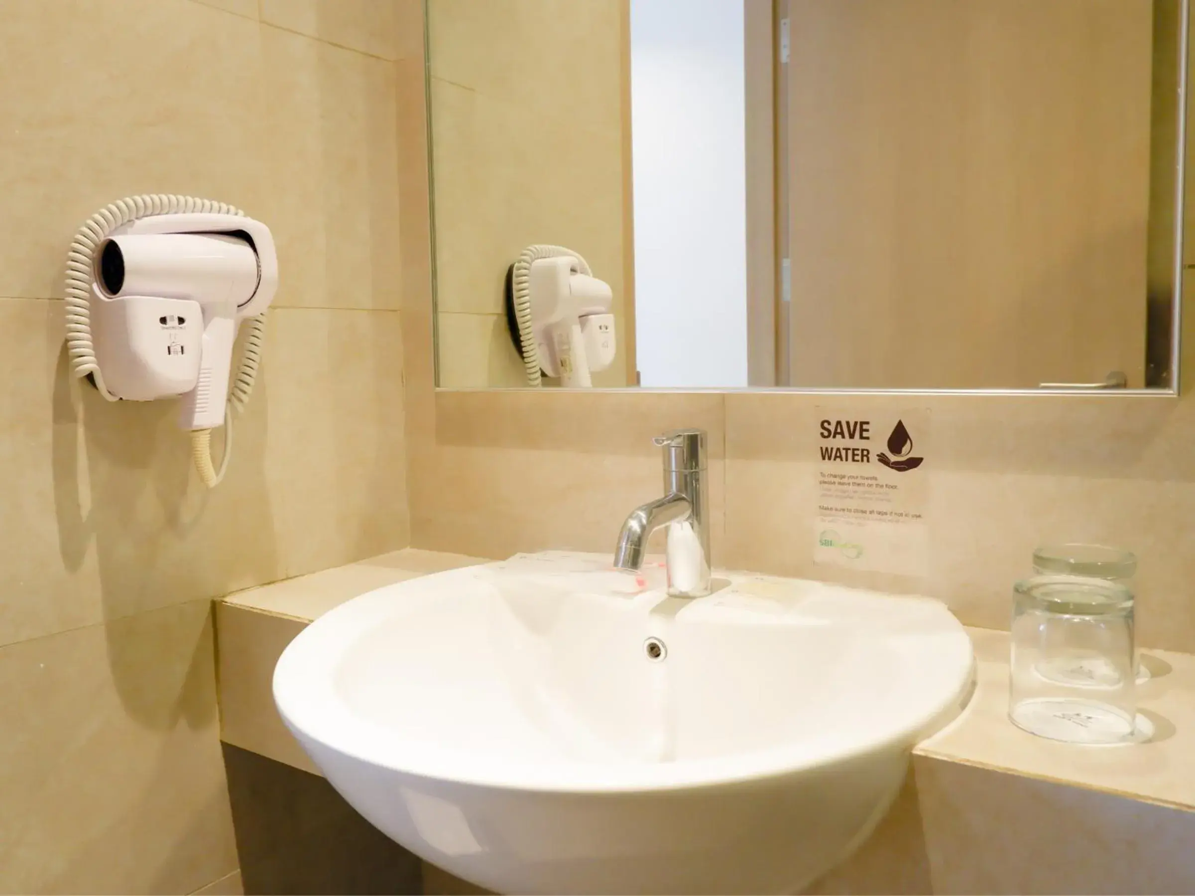 Express Super Double Room in Swiss-Belexpress Cilegon Express Super Double Room in Swiss-Belexpress Cilegon