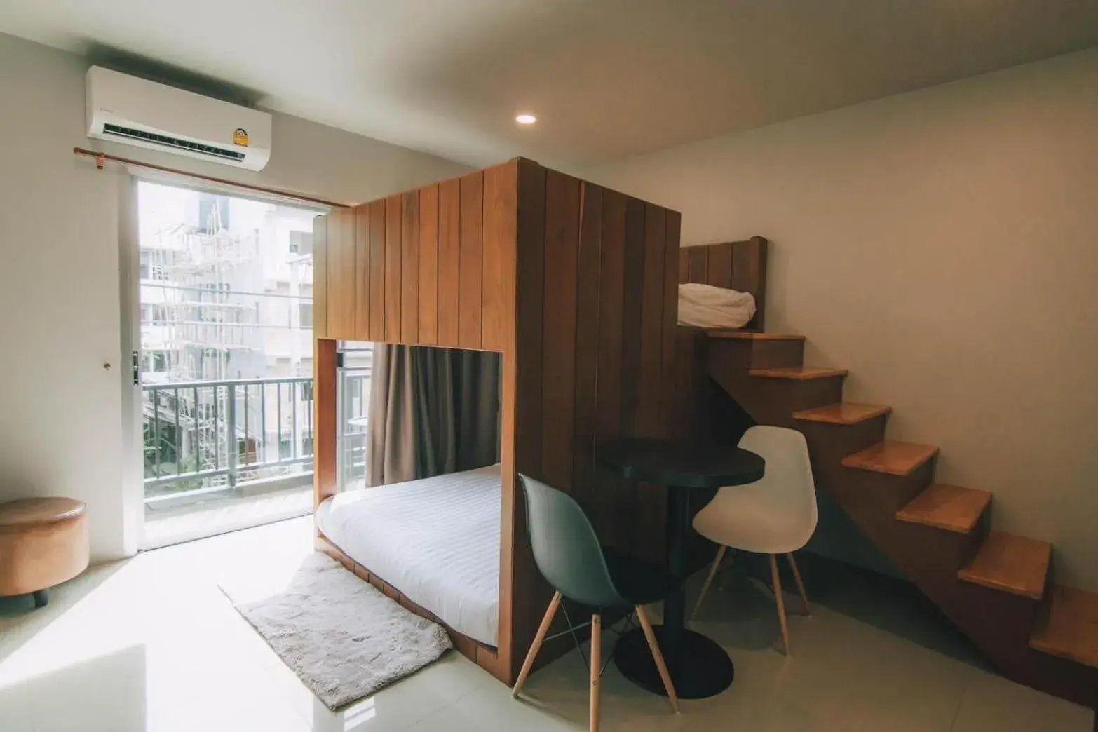 Quadruple Room with Private Bathroom in Psych Hostel Quadruple Room with Private Bathroom in Psych Hostel