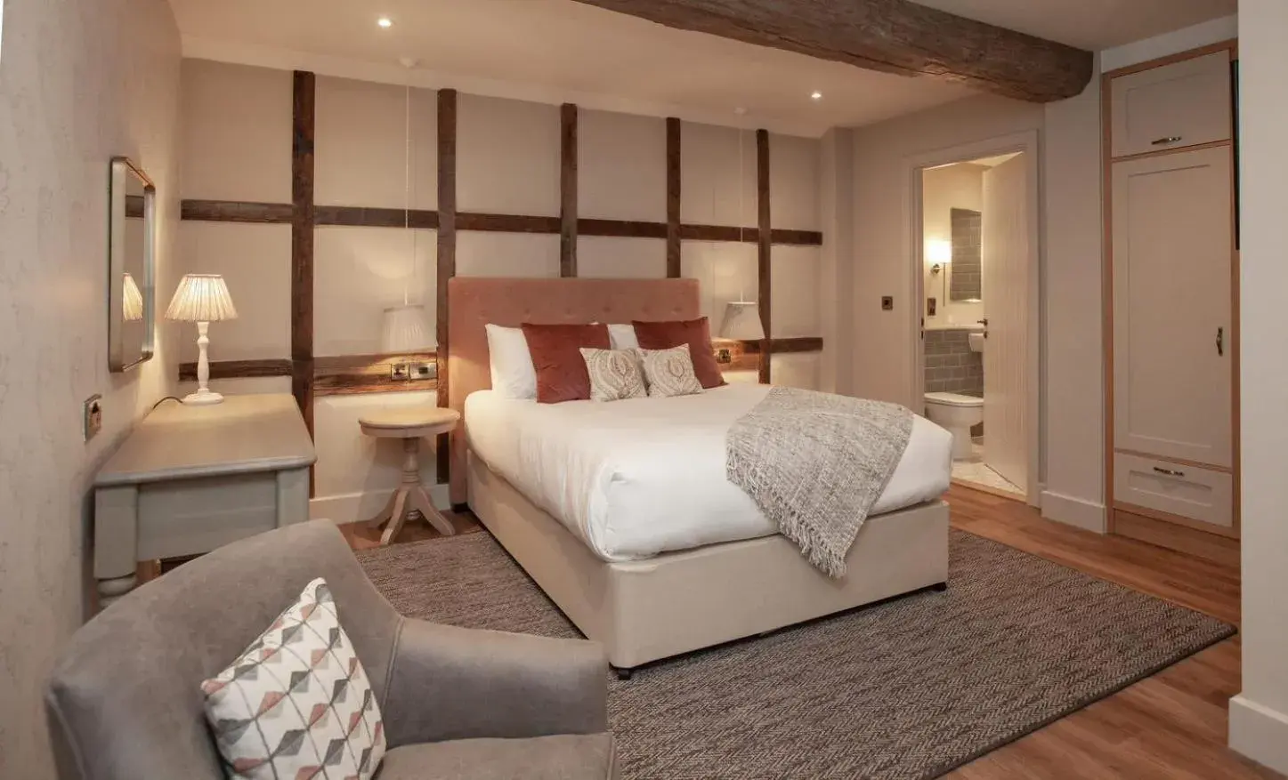 Deluxe Double Room in The Lion at Malpas Deluxe Double Room in The Lion at Malpas