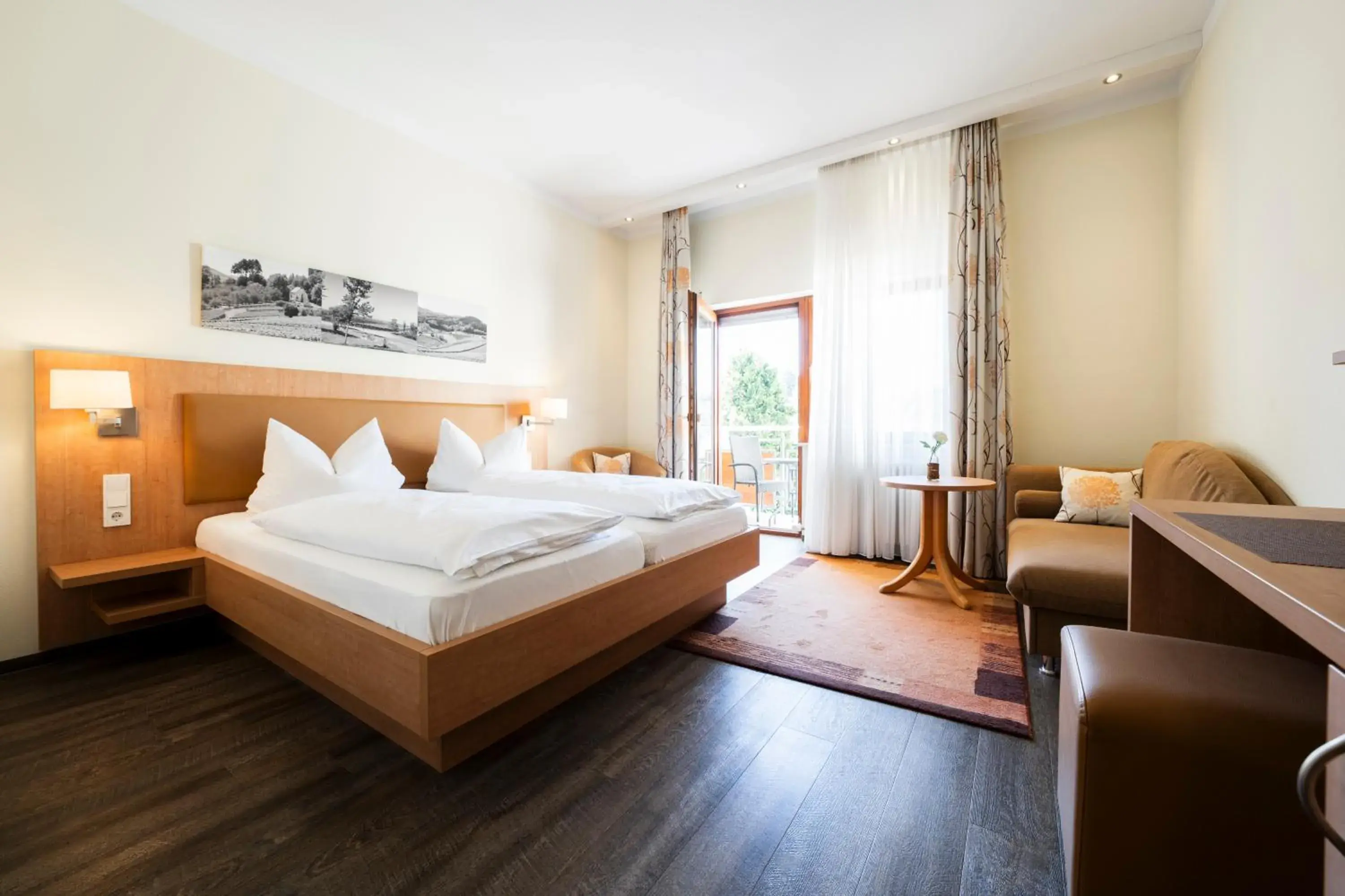 Double Room with Balcony in Hotel-Gasthof Rose Double Room with Balcony in Hotel-Gasthof Rose