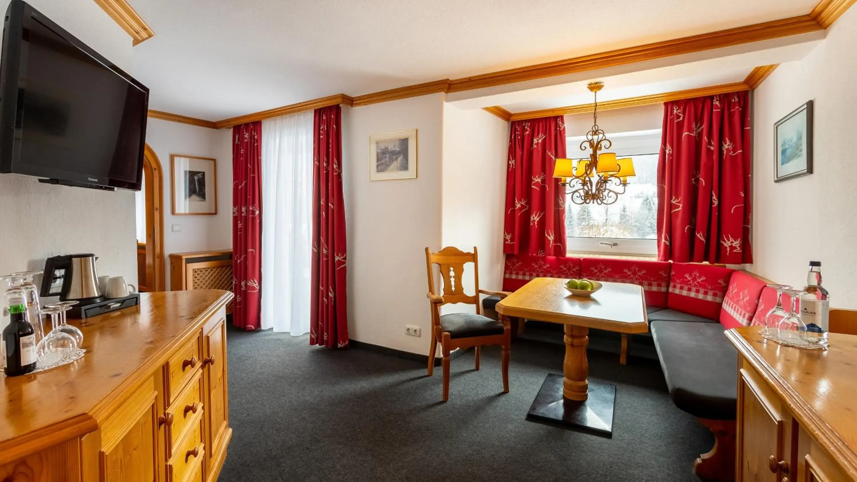 Standard Double Room - single occupancy in Alpenhotel Oberstdorf - ein Rovell Hotel Standard Double Room - single occupancy in Alpenhotel Oberstdorf - ein Rovell Hotel