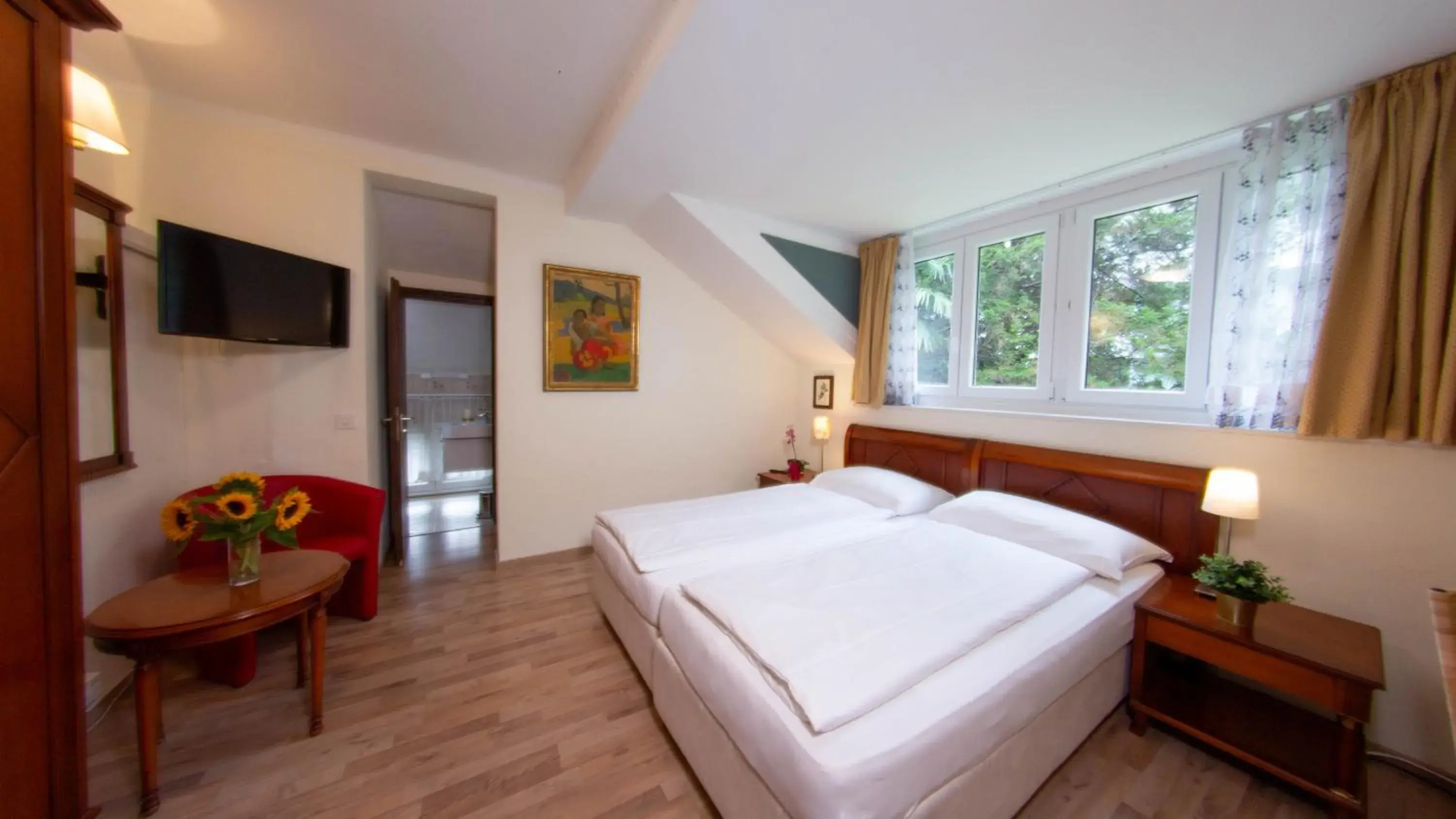 Economy Family Room-Easy Stay in Easy Stay by Hotel La Perla Economy Family Room-Easy Stay in Easy Stay by Hotel La Perla