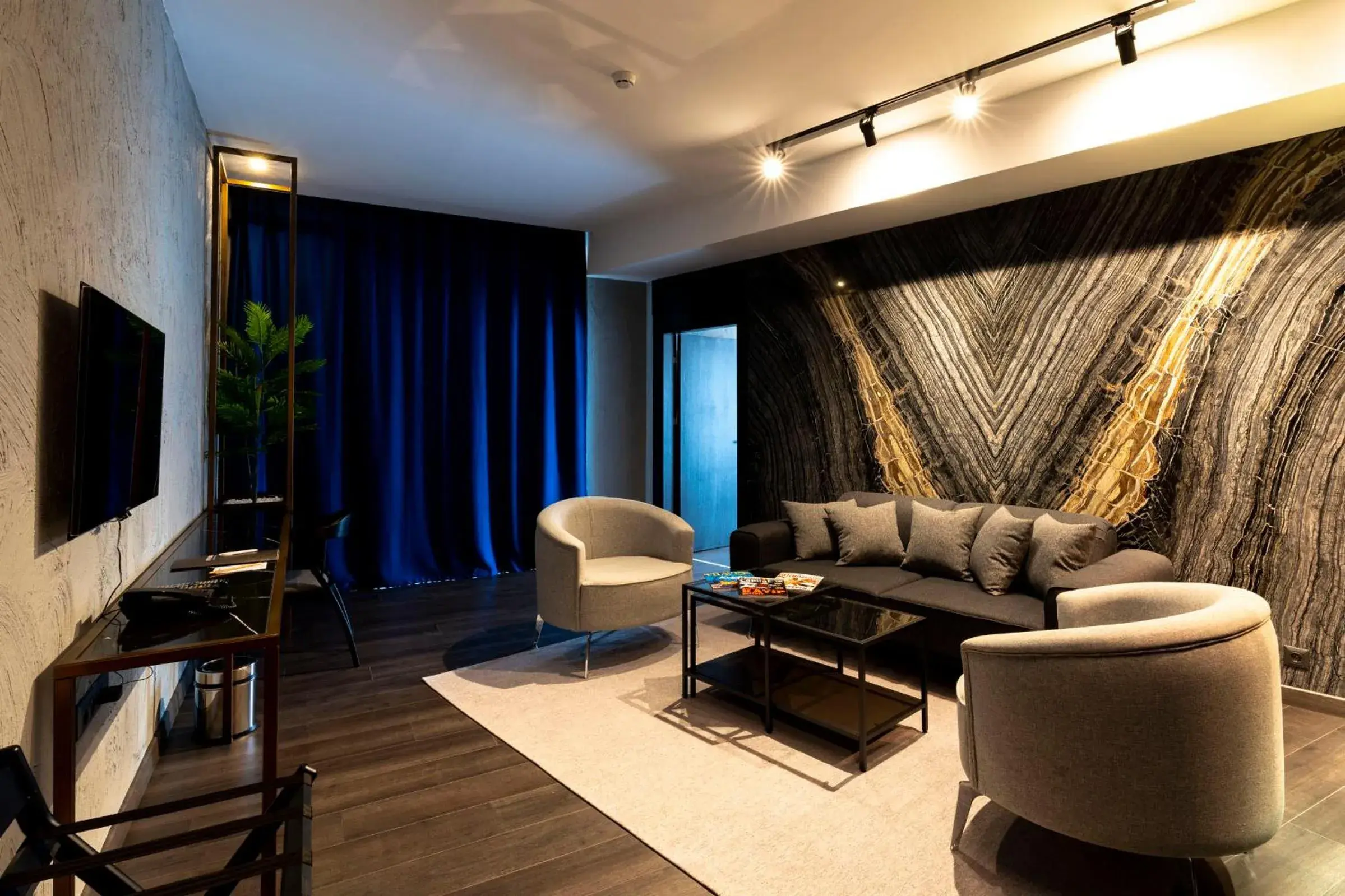 King Suite with Balcony - single occupancy in Hotel Bonvie King Suite with Balcony - single occupancy in Hotel Bonvie