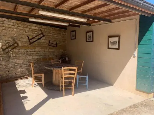 Family Room with Bath - single occupancy in Chambres d'hôtes dans une maison de caractère Family Room with Bath - single occupancy in Chambres d'hôtes dans une maison de caractère