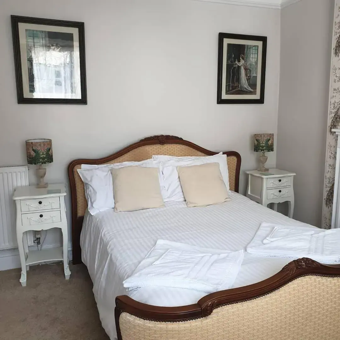 Double Room with Private Bathroom - single occupancy in St Vincent Guest House Double Room with Private Bathroom - single occupancy in St Vincent Guest House