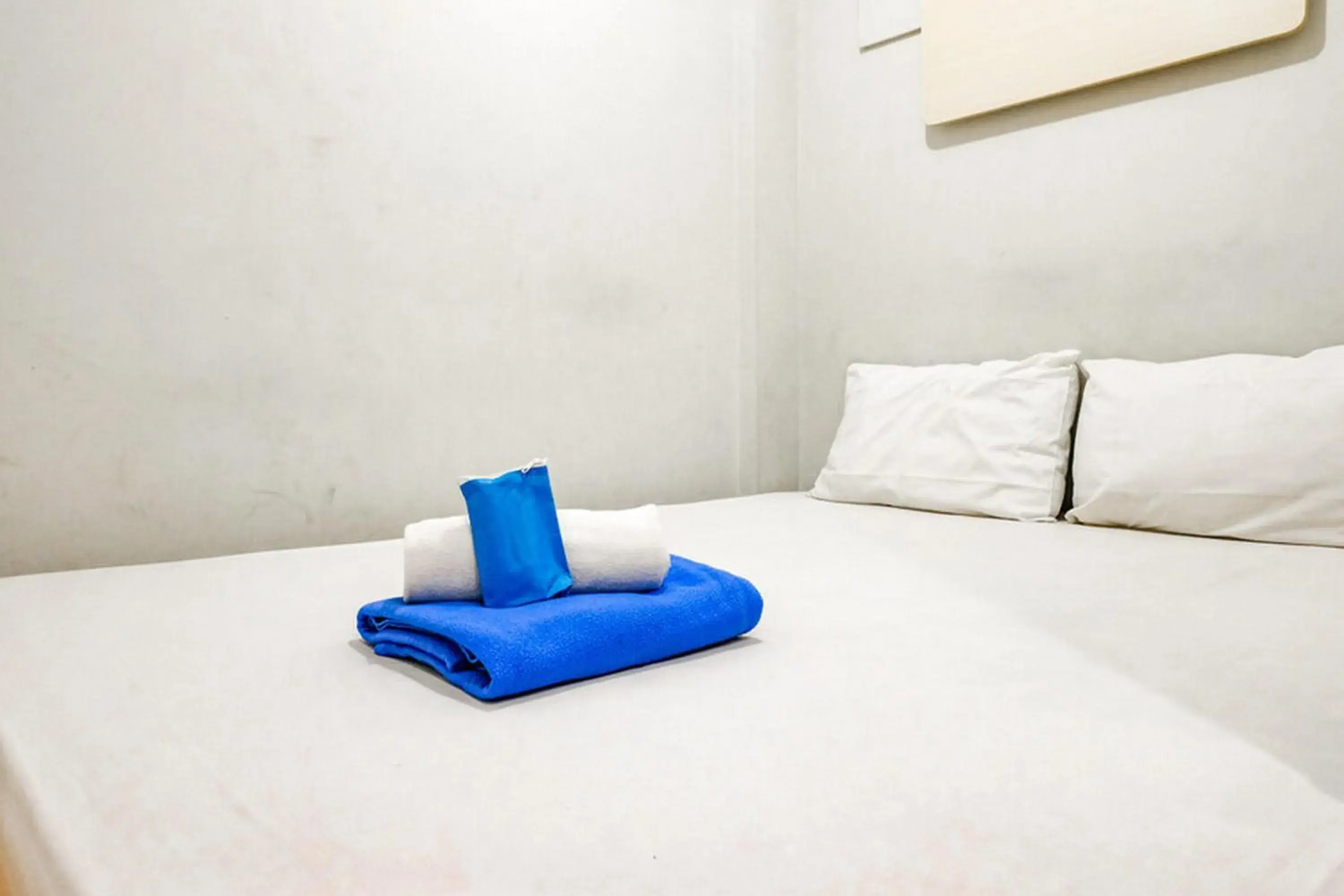 Standard Double Room in Marson Interkota Residence Mitra RedDoorz Standard Double Room in Marson Interkota Residence Mitra RedDoorz