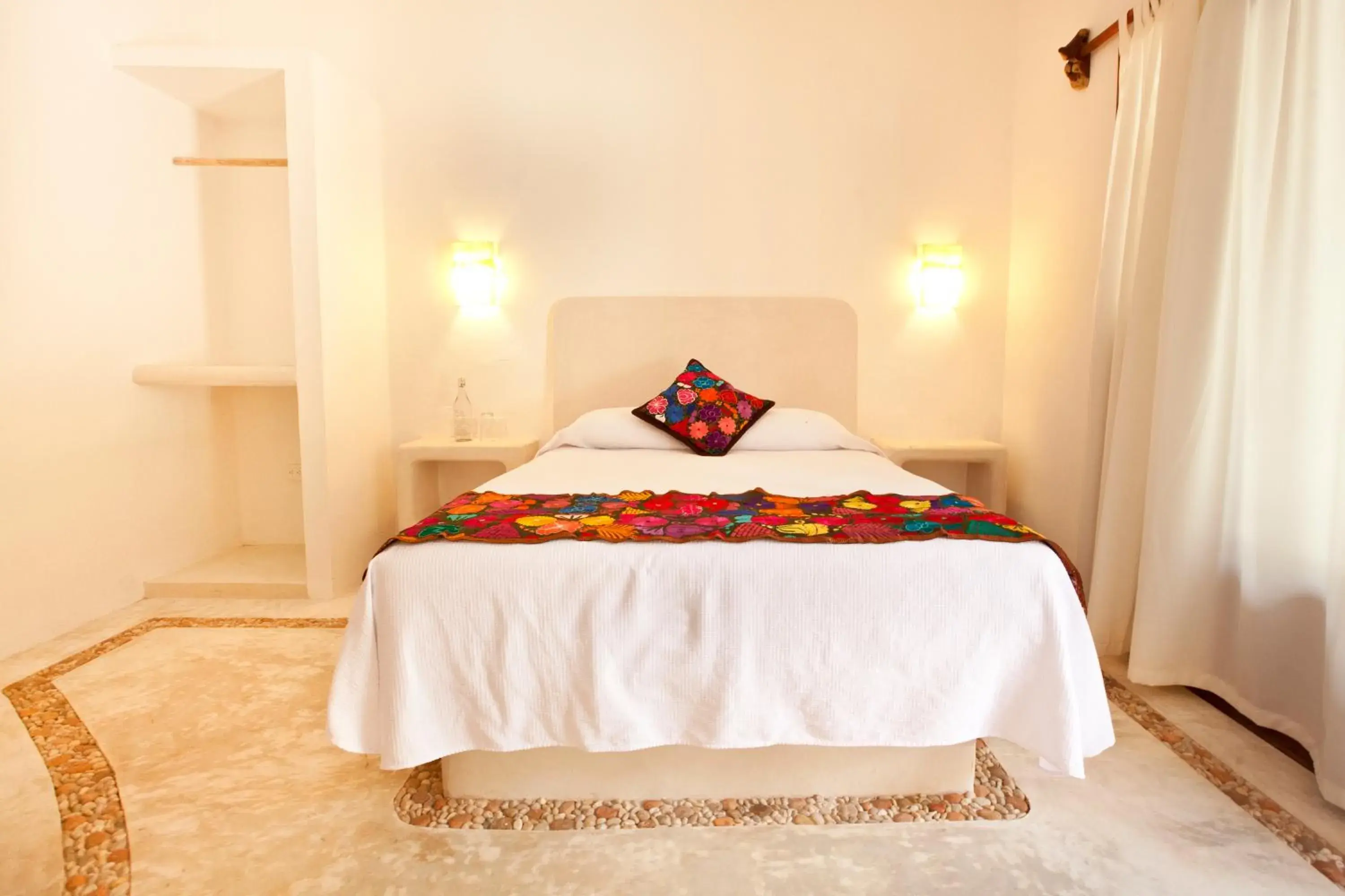 Queen Room with Private Bathroom in Casa Iguana Holbox - Beachfront Hotel Queen Room with Private Bathroom in Casa Iguana Holbox - Beachfront Hotel