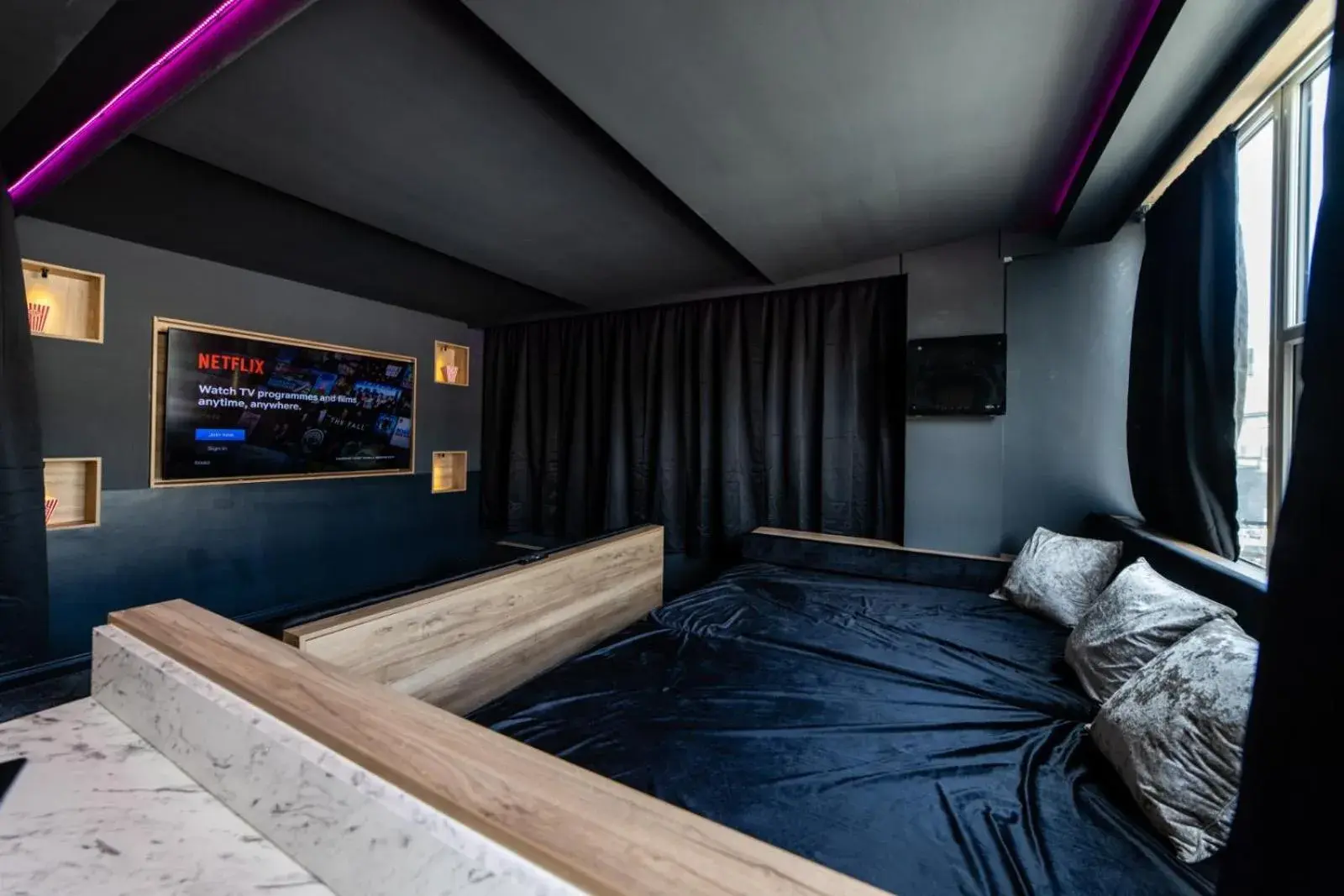 Hollywood Suite Sasco Apartments Hollywood Suite Sasco Apartments