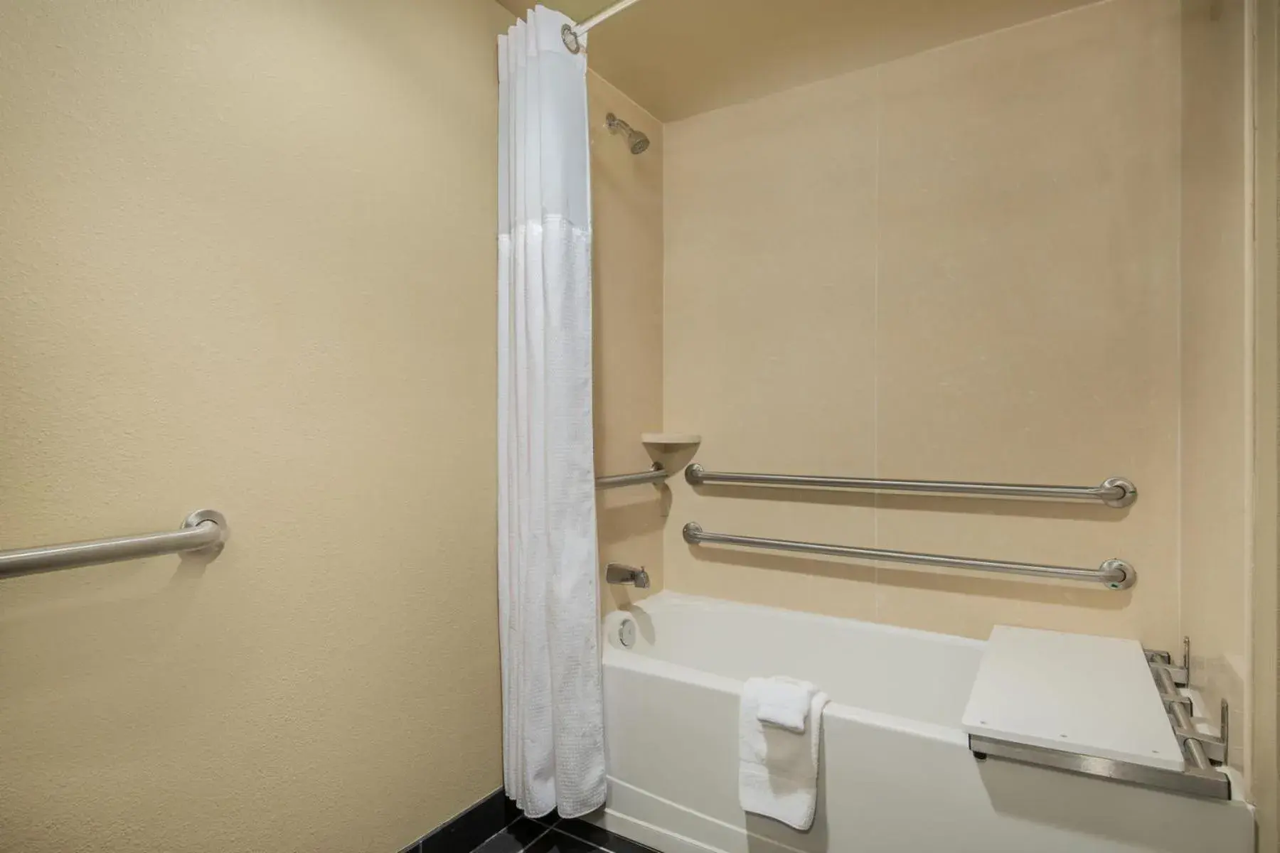 King Room - Hearing Accessible/Non-Smoking in Wyndham Garden Texarkana King Room - Hearing Accessible/Non-Smoking in Wyndham Garden Texarkana