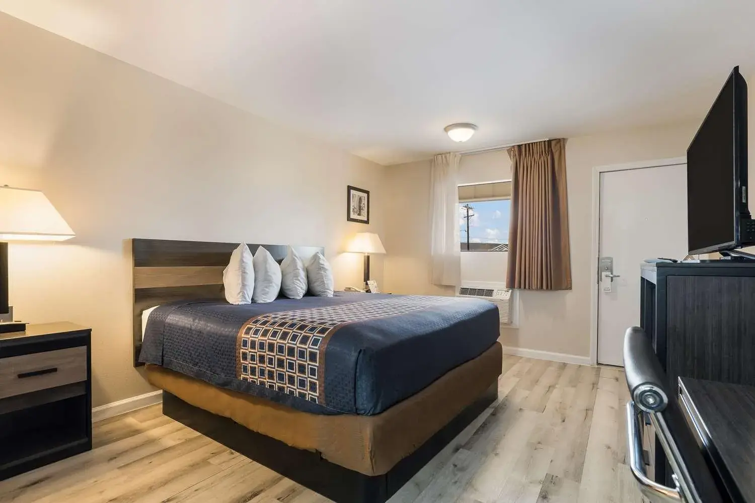 King Room in Americas Best Value Inn Refugio King Room in Americas Best Value Inn Refugio