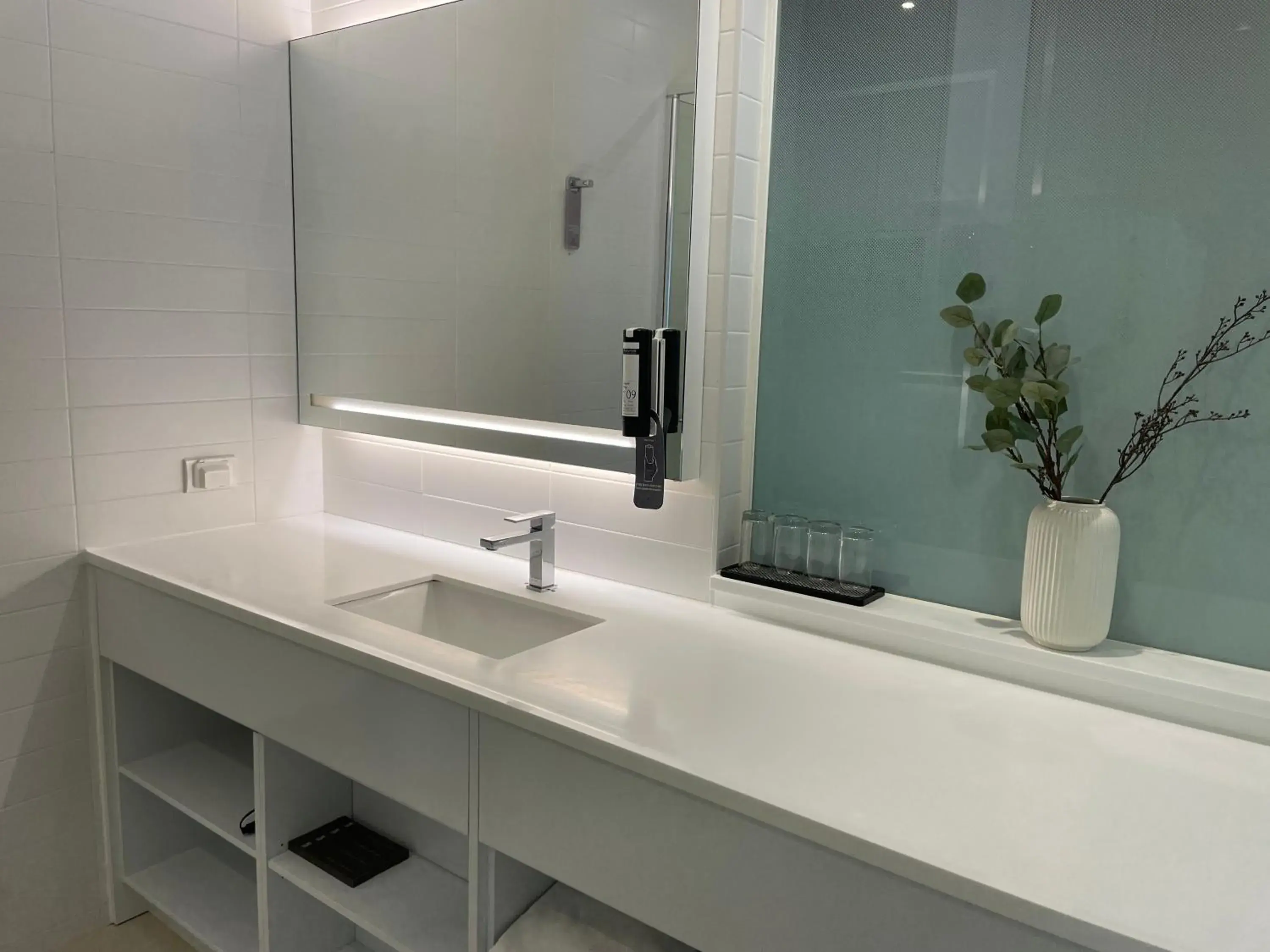 Korean-Style Ondol Platform Bed Room in Grand City Hotel Changwon Korean-Style Ondol Platform Bed Room in Grand City Hotel Changwon