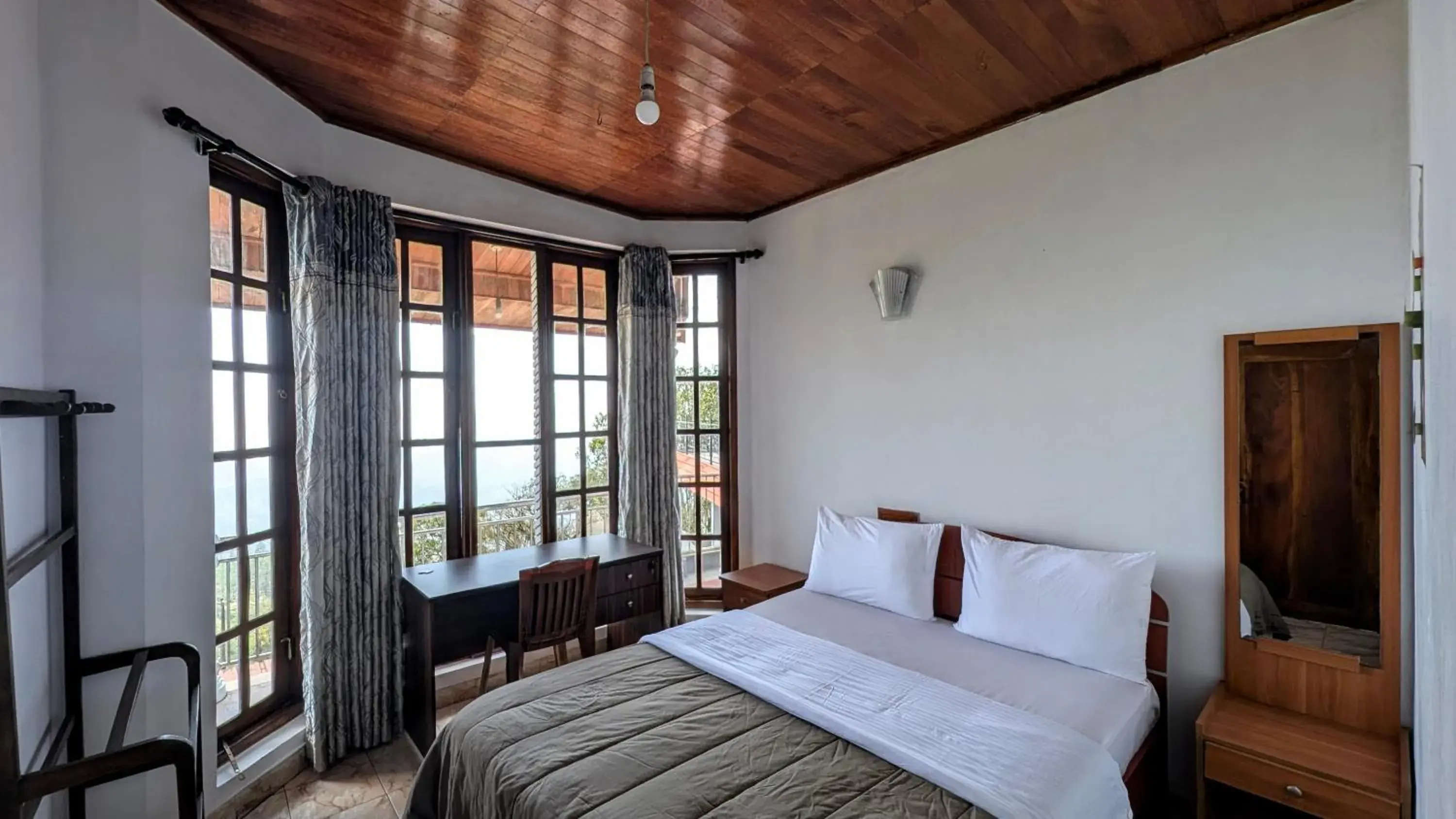 Standard Double Room in The Mist Holiday Bungalow Standard Double Room in The Mist Holiday Bungalow