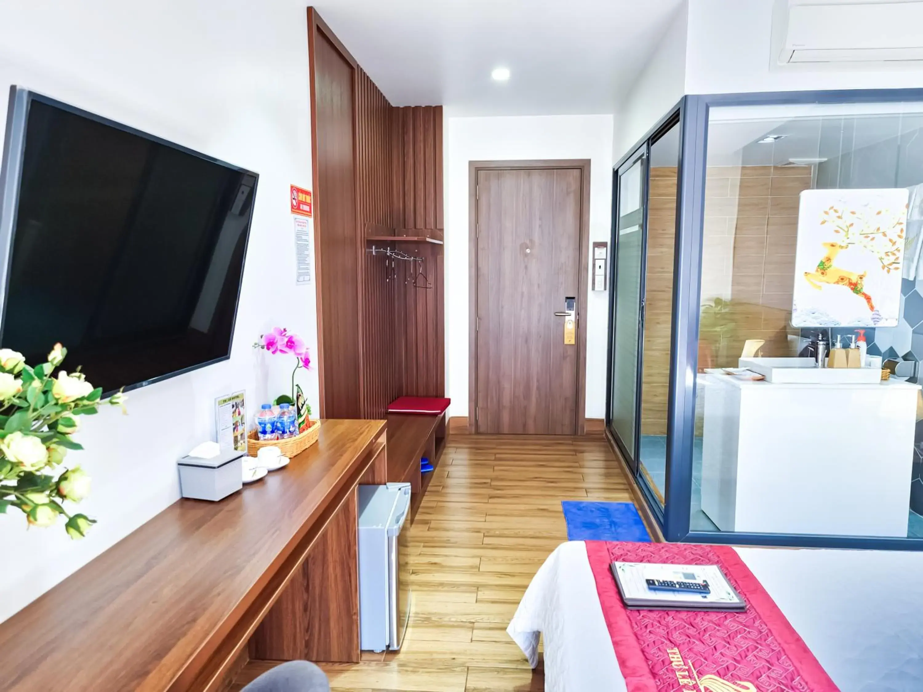 Deluxe Queen Room in THƯ LÊ Hotel Deluxe Queen Room in THƯ LÊ Hotel