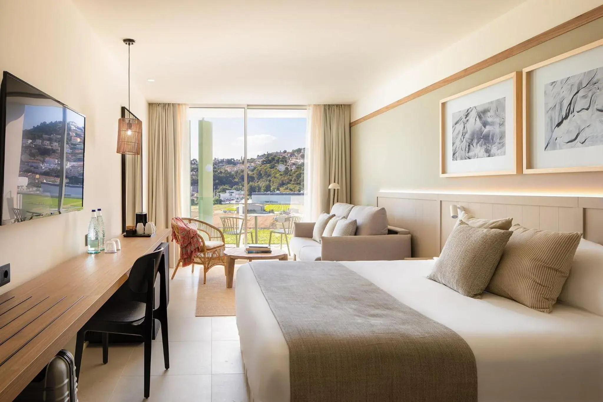 Design Cuadruple (2 adultos + 2 niños) in Atzavara Hotel & Spa Design Cuadruple (2 adultos + 2 niños) in Atzavara Hotel & Spa