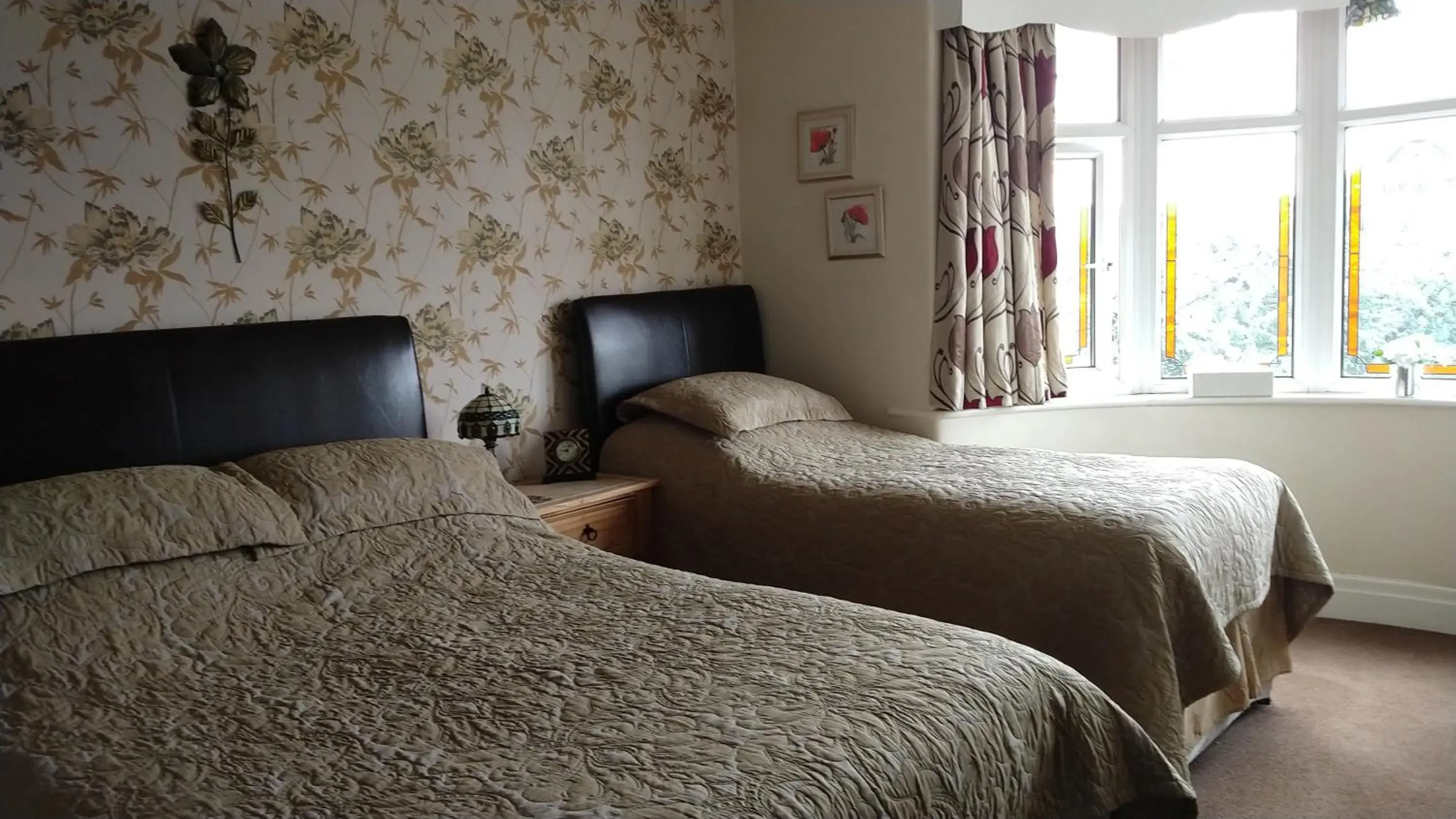 Family Room - single occupancy in Hollingworth Lake Guest House Room Only Accommodation Family Room - single occupancy in Hollingworth Lake Guest House Room Only Accommodation