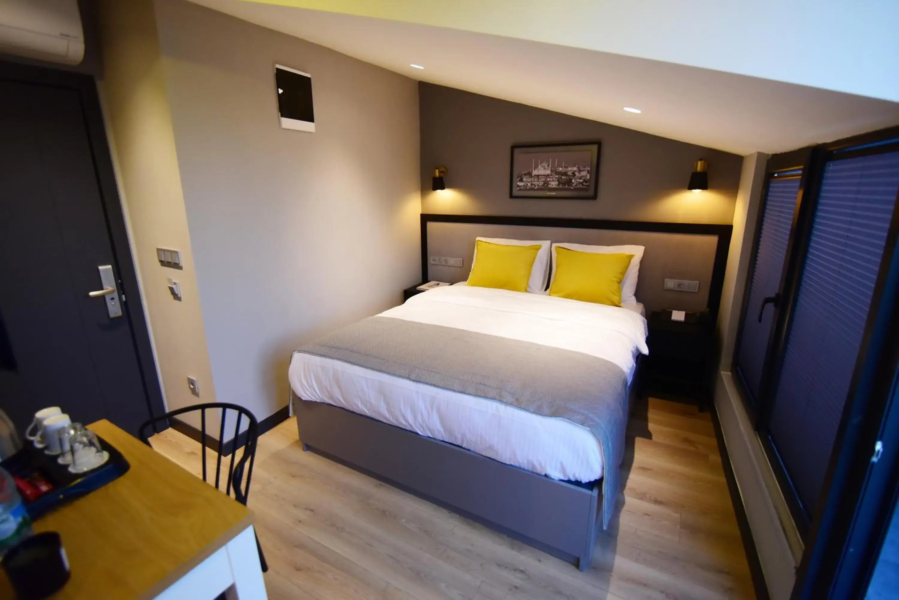 Medium Room with Balcony in The Row Taksim Hotel Medium Room with Balcony in The Row Taksim Hotel