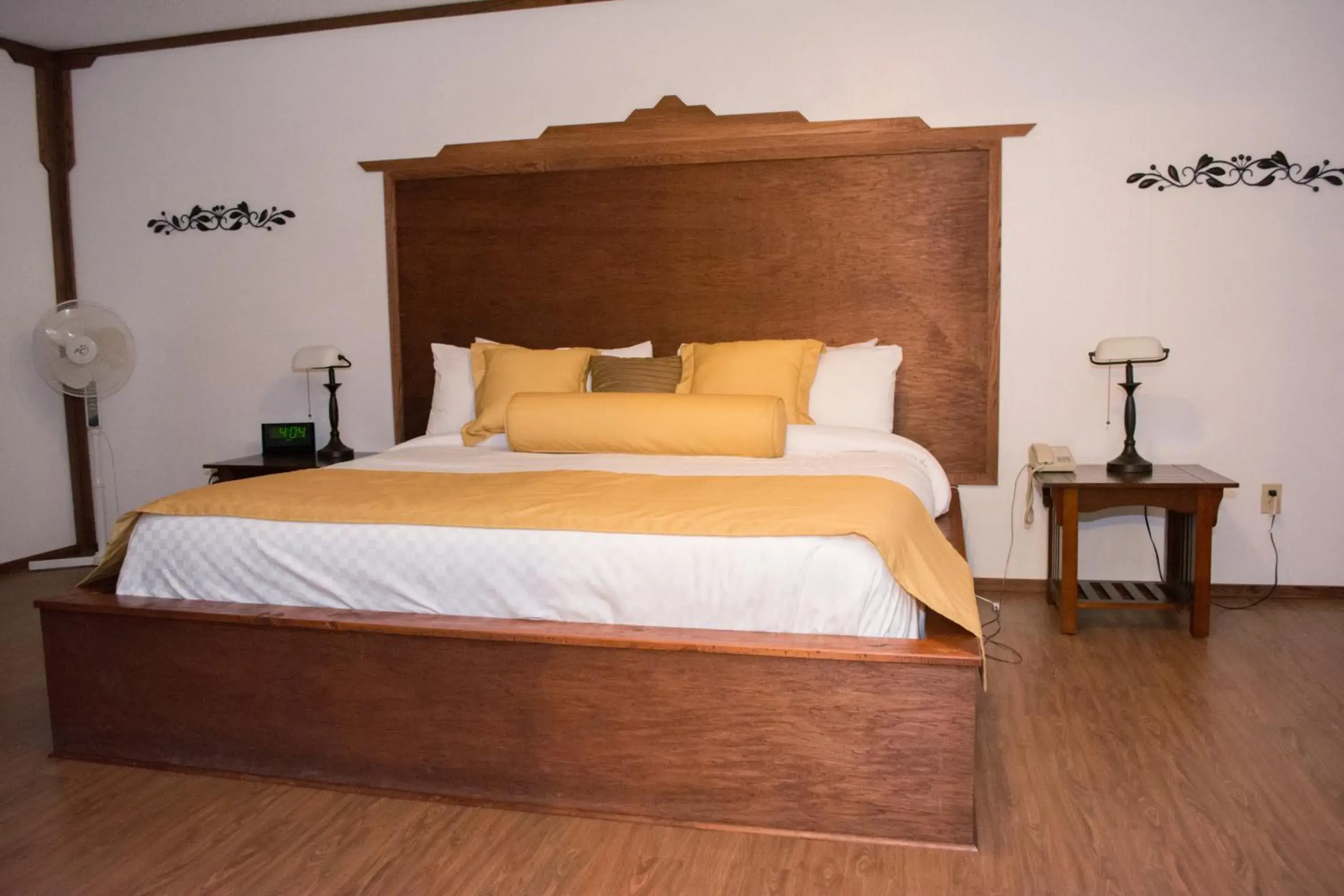 King Suite with Ocean View in Mayflower Inn King Suite with Ocean View in Mayflower Inn