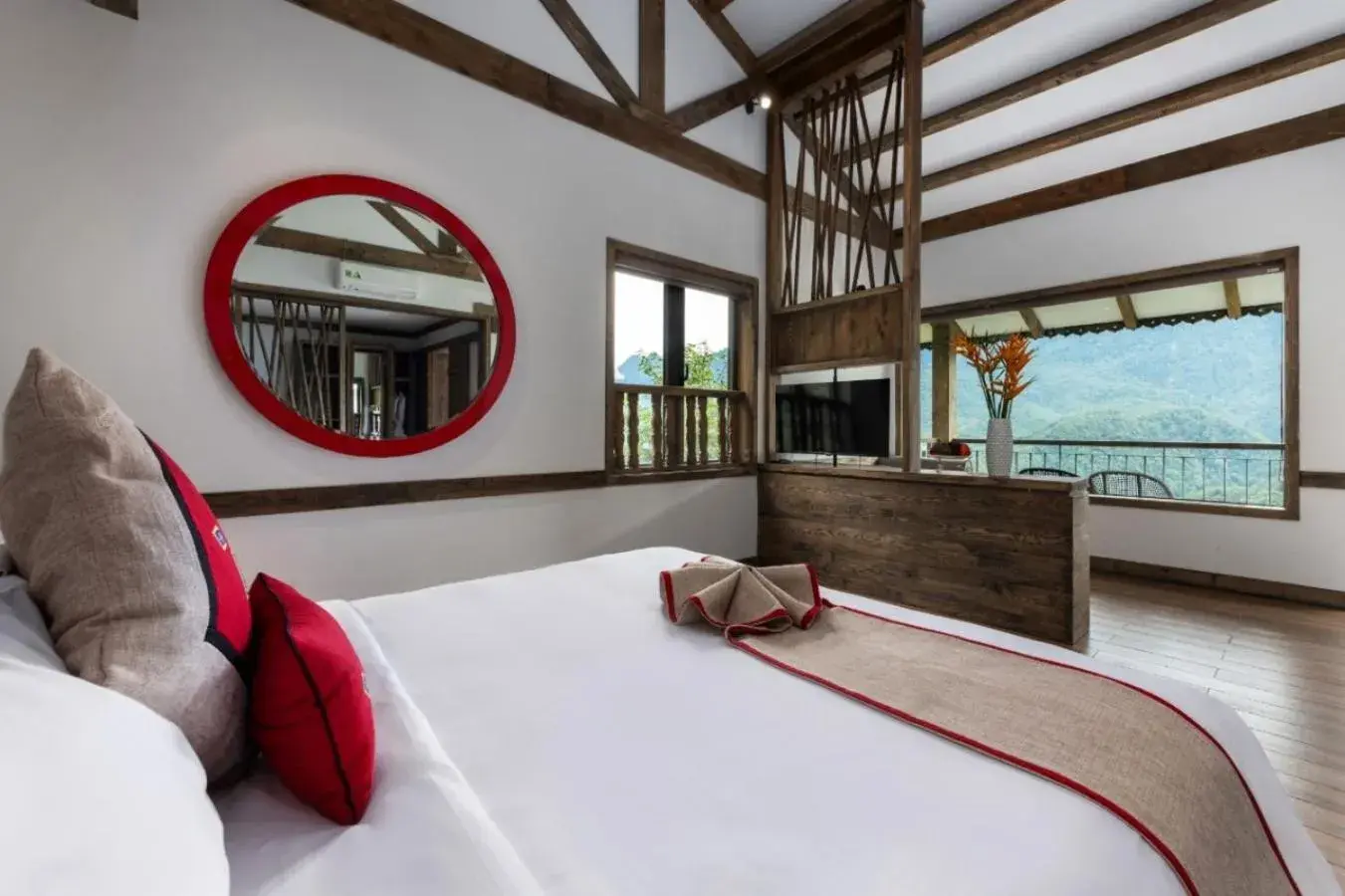 Deluxe Double or Twin Room with Mountain View in Sapa Catcat Hills Resort & Spa Deluxe Double or Twin Room with Mountain View in Sapa Catcat Hills Resort & Spa