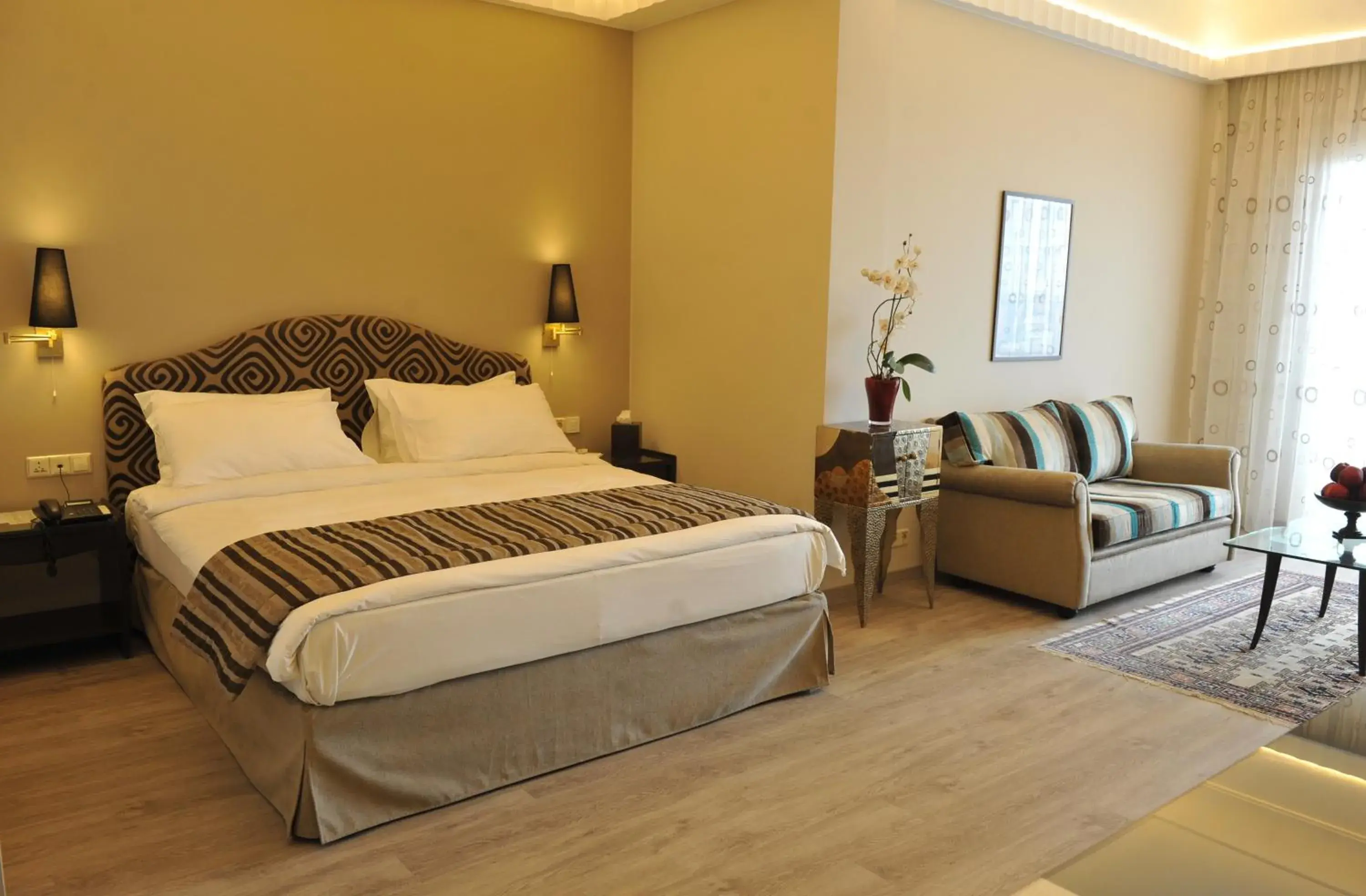 Senior Suite in Warwick Palm Beach Hotel Senior Suite in Warwick Palm Beach Hotel